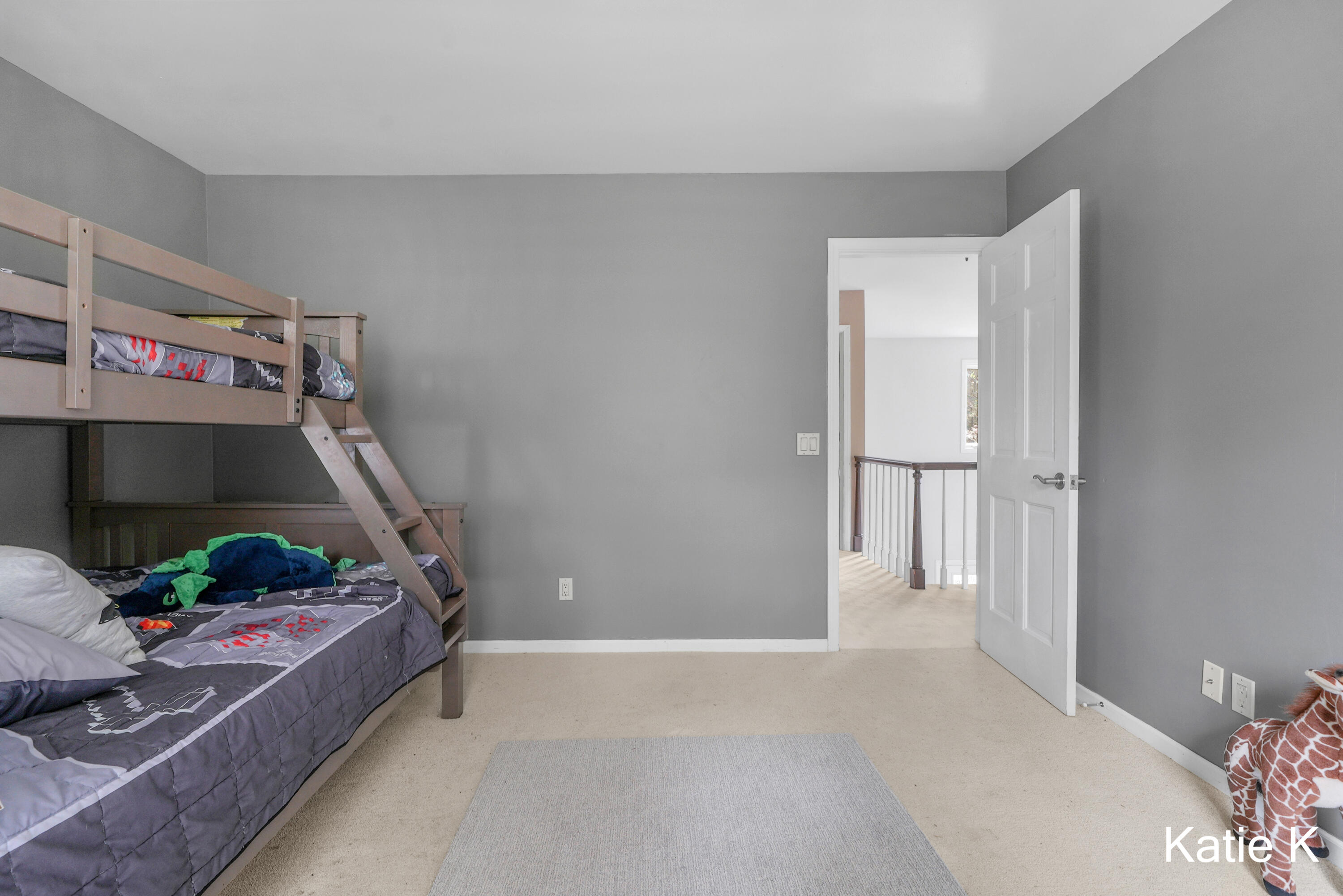 305 Arlington Drive SE