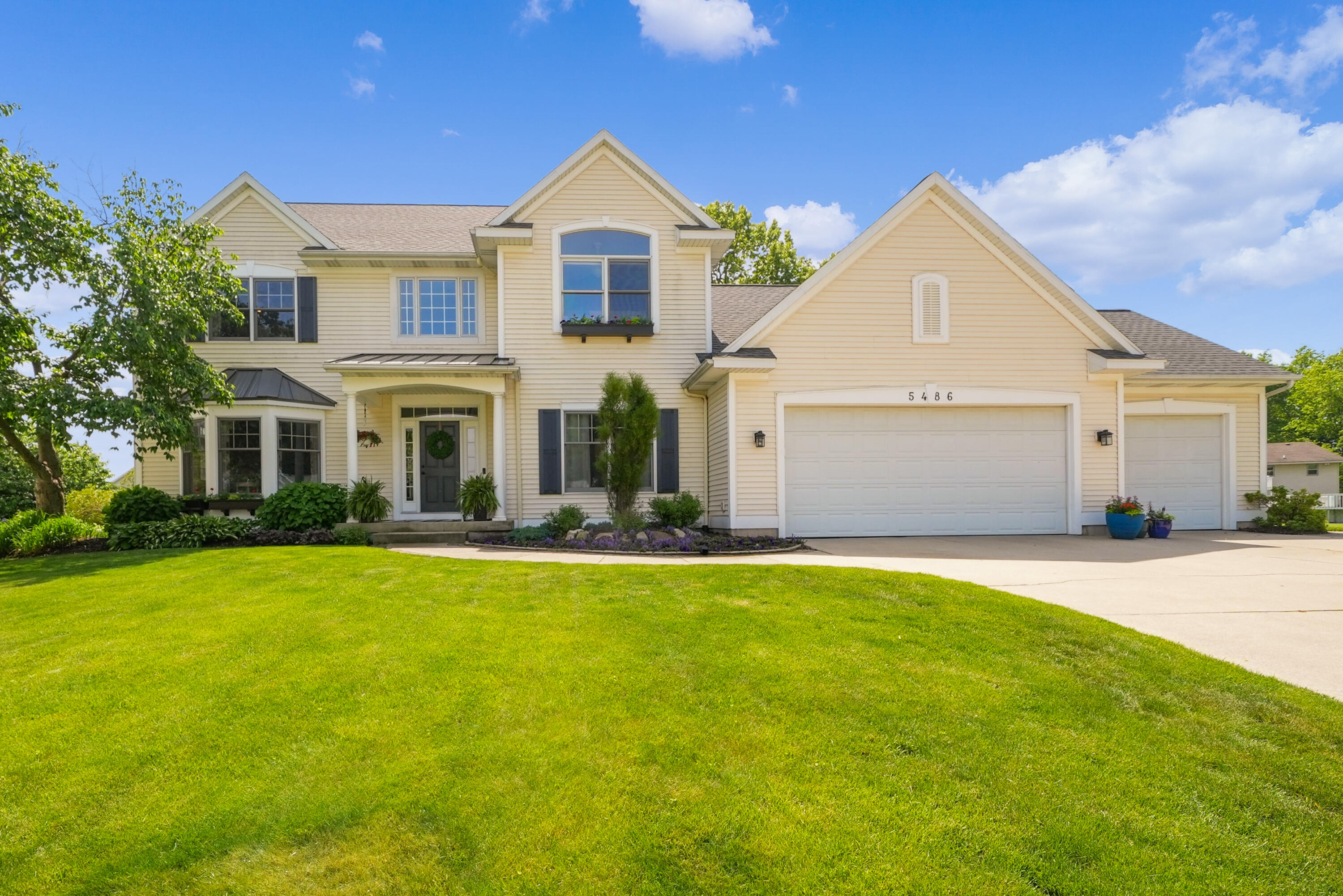 5486 Sand Dune Court