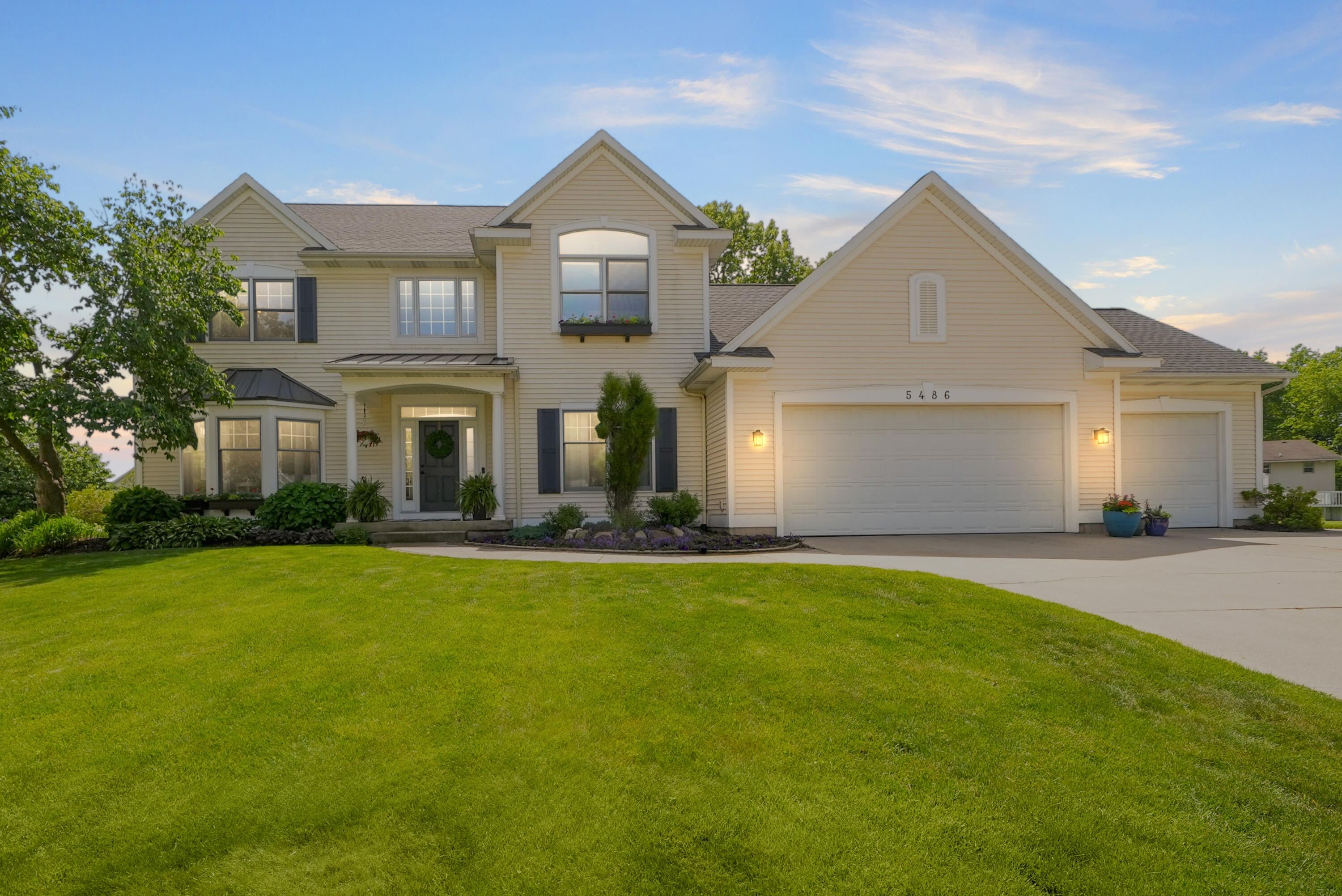 5486 Sand Dune Court