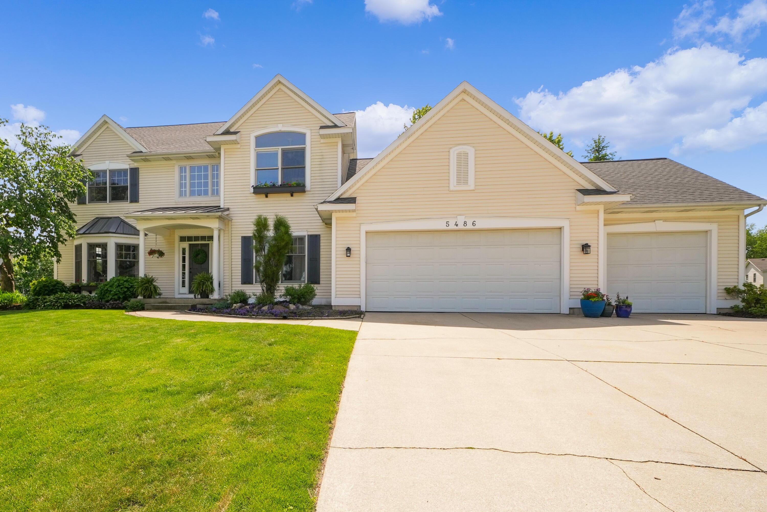 5486 Sand Dune Court