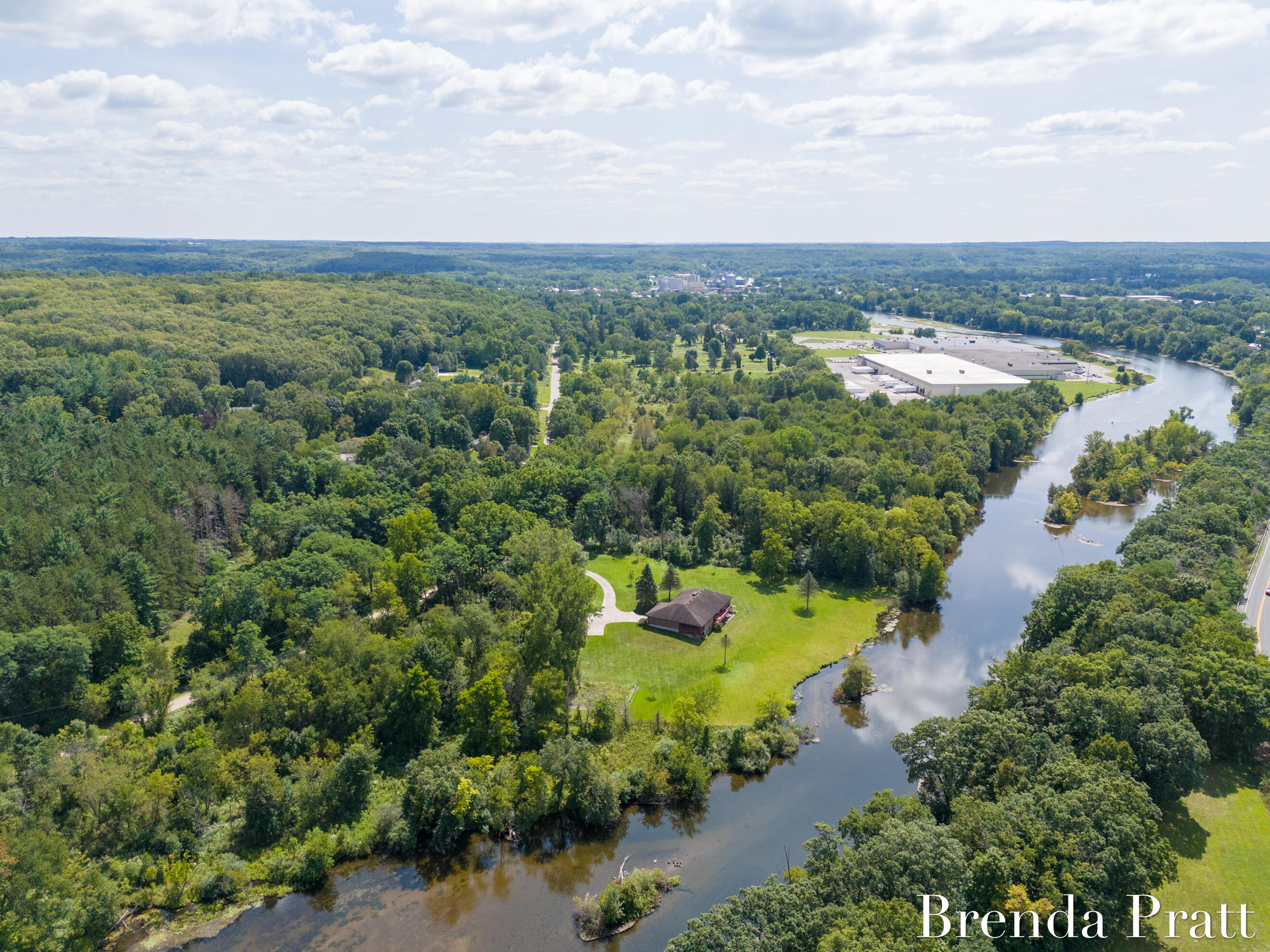 985 N Washington Street