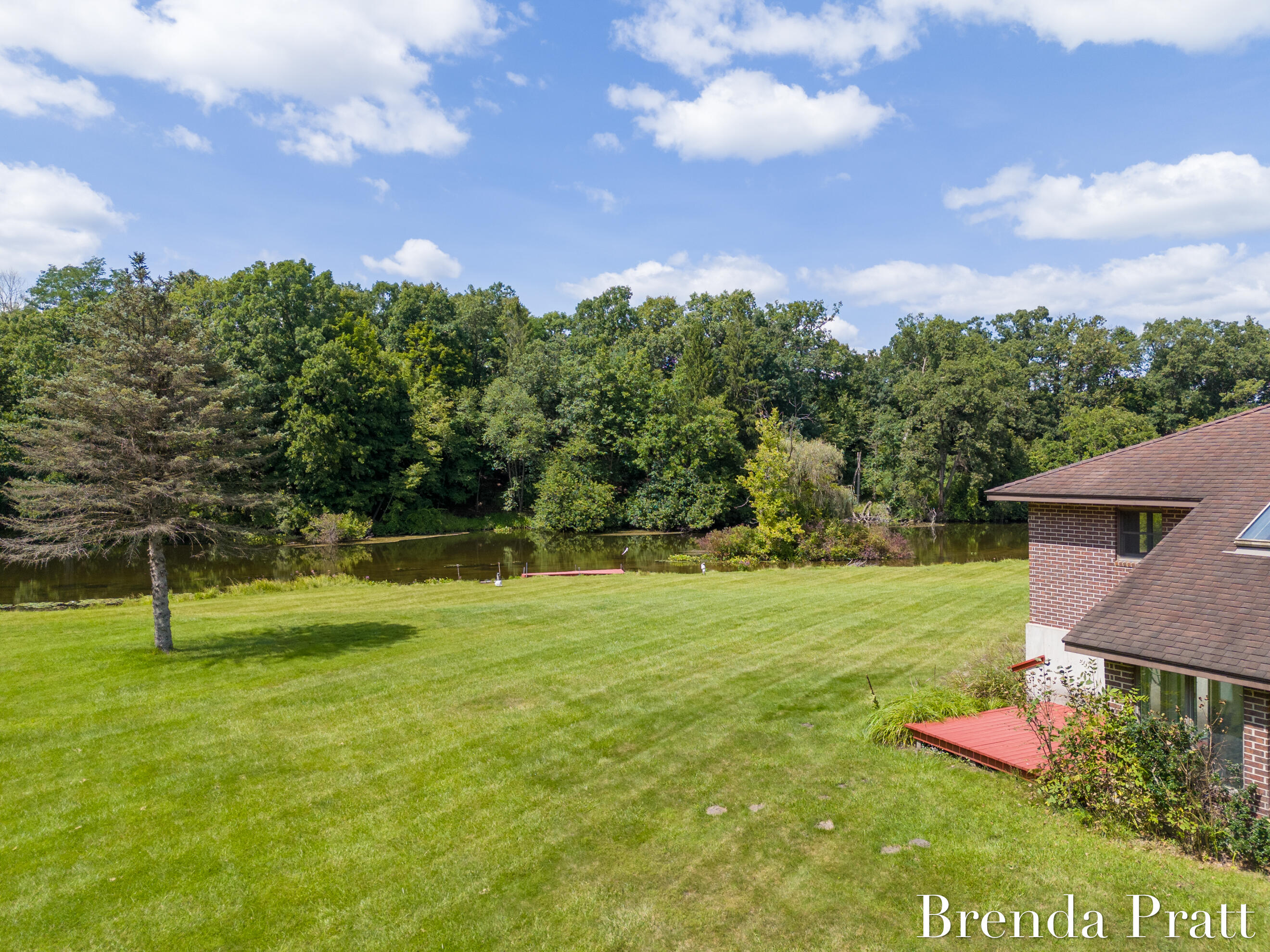 985 N Washington Street