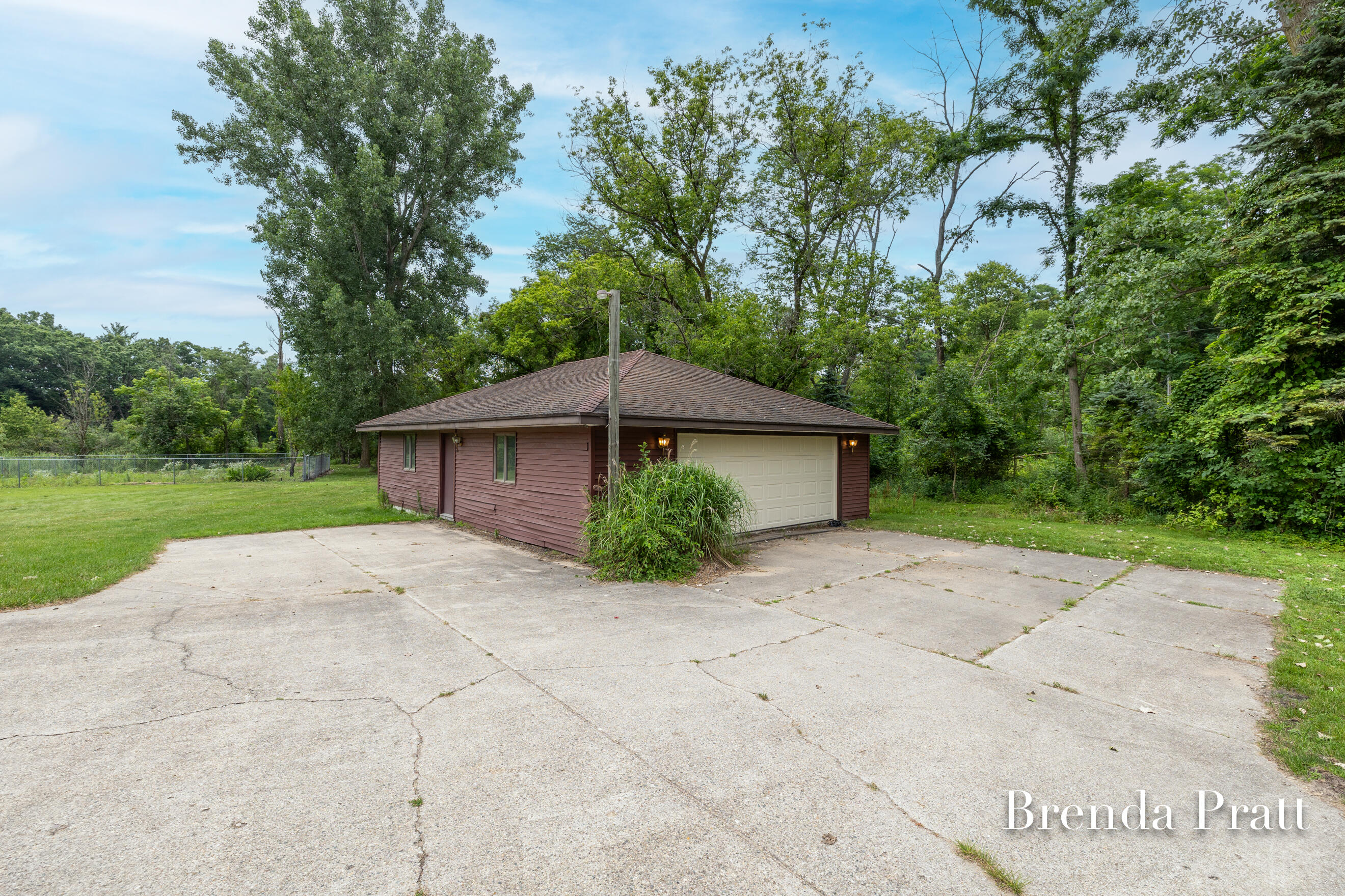 985 N Washington Street