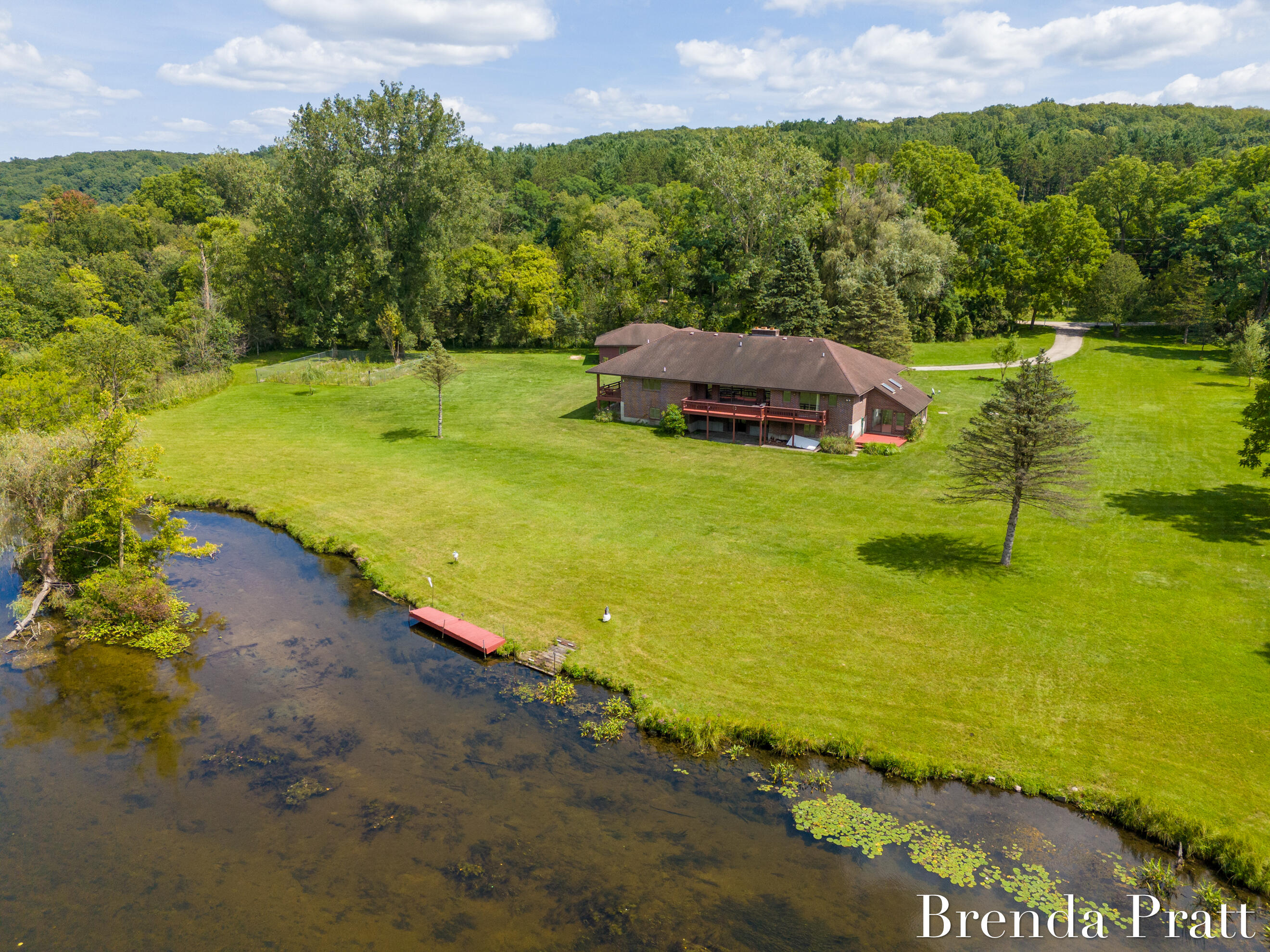 985 N Washington Street