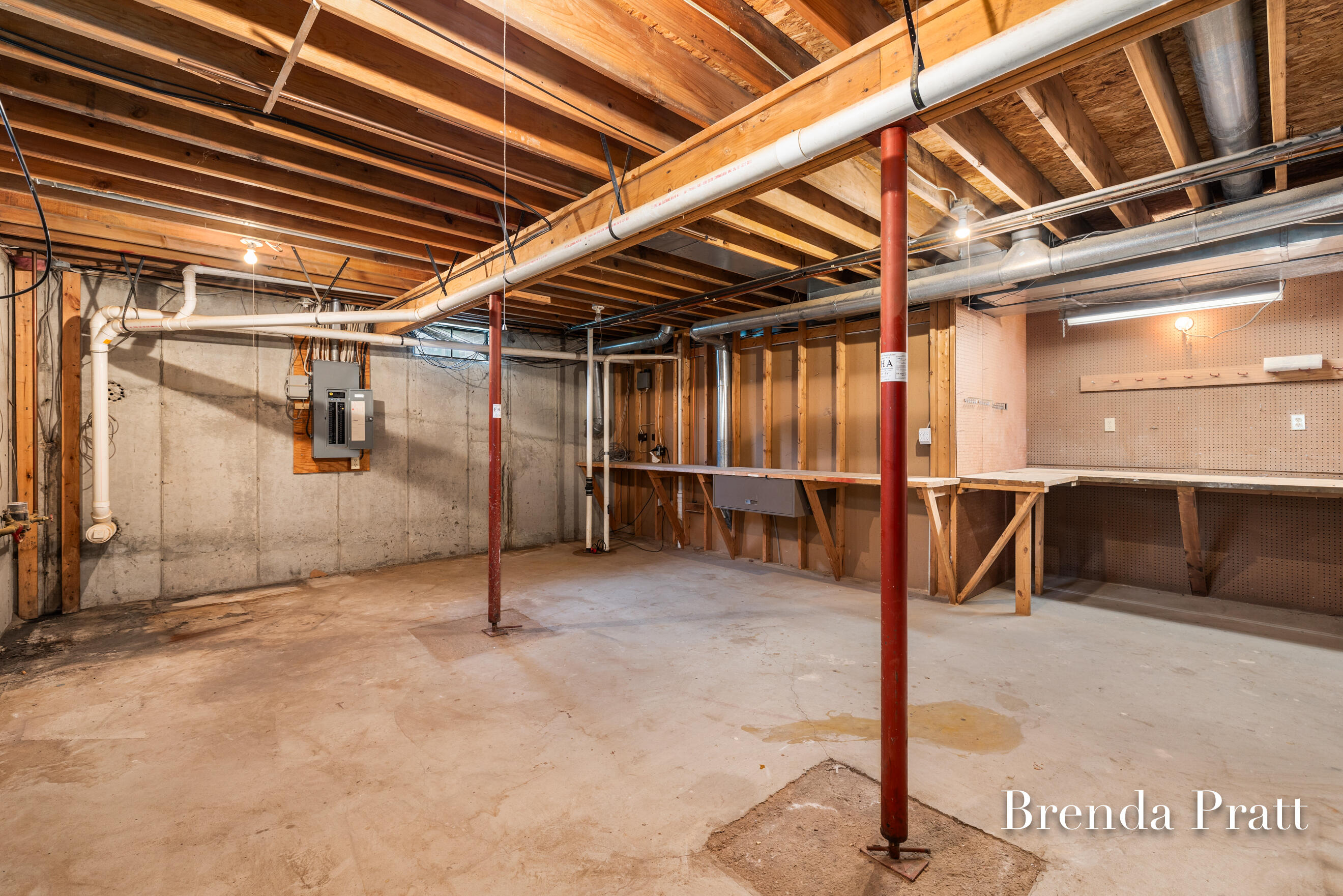 985 N Washington Street