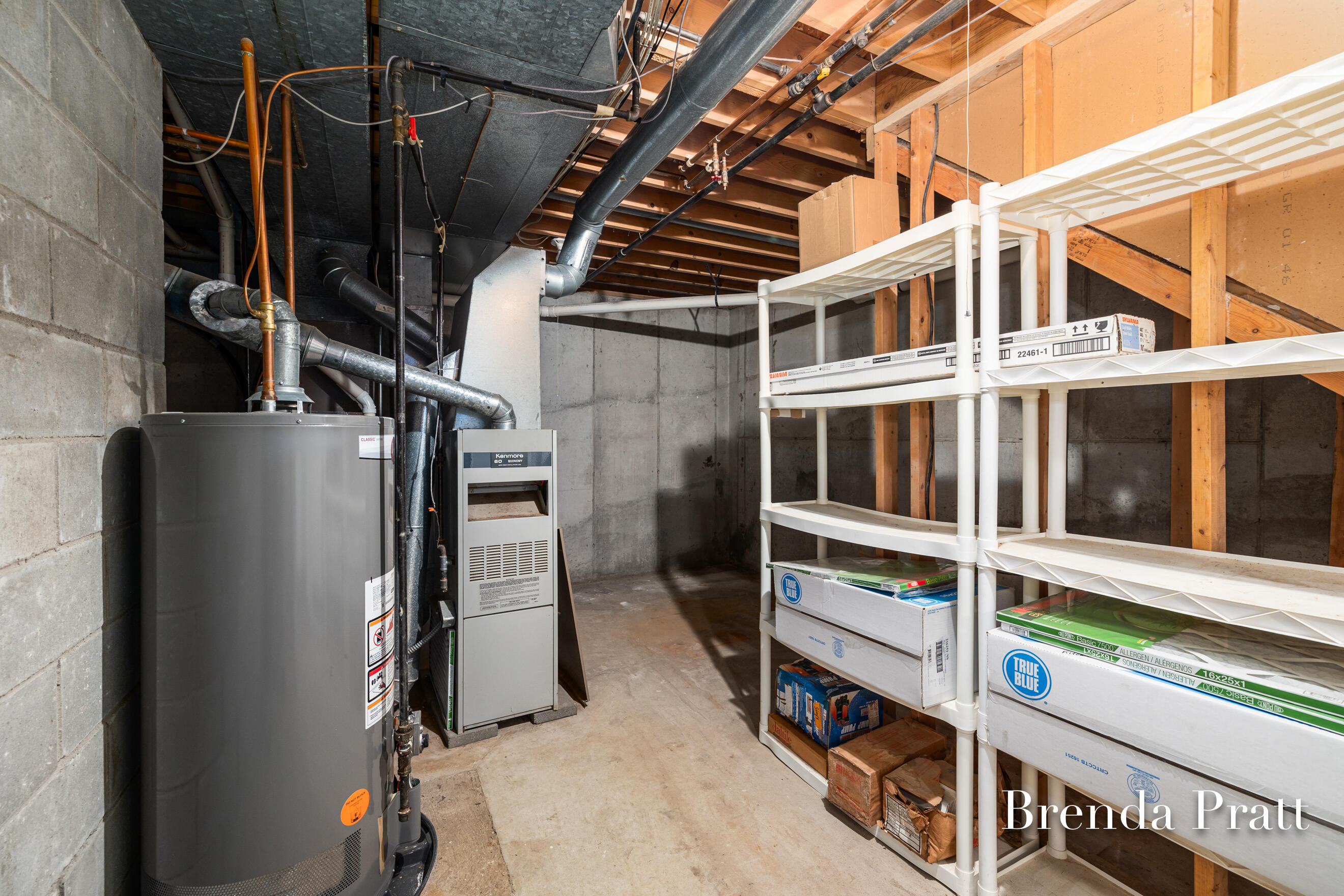 985 N Washington Street