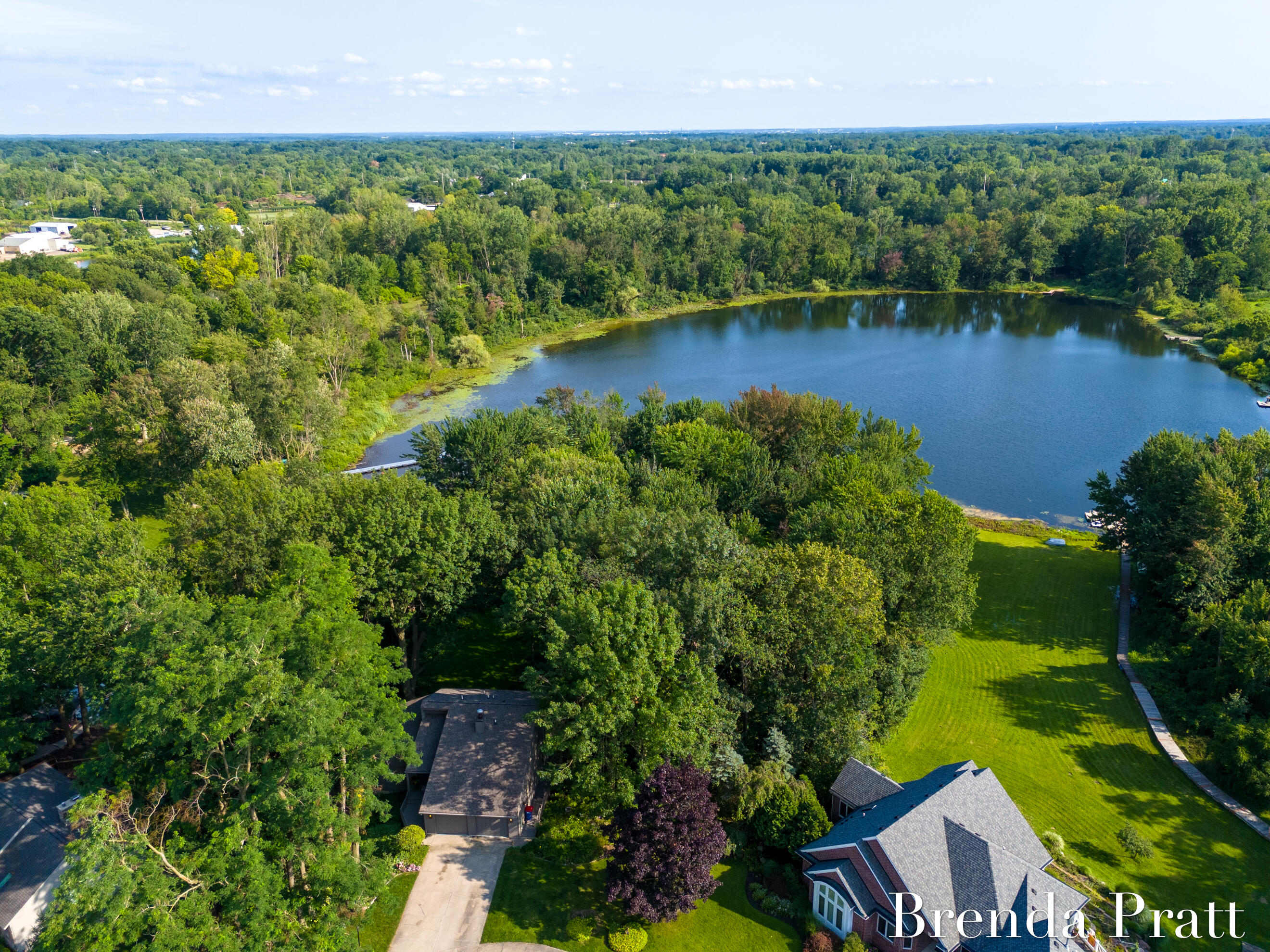 3510 Eastview Drive NE