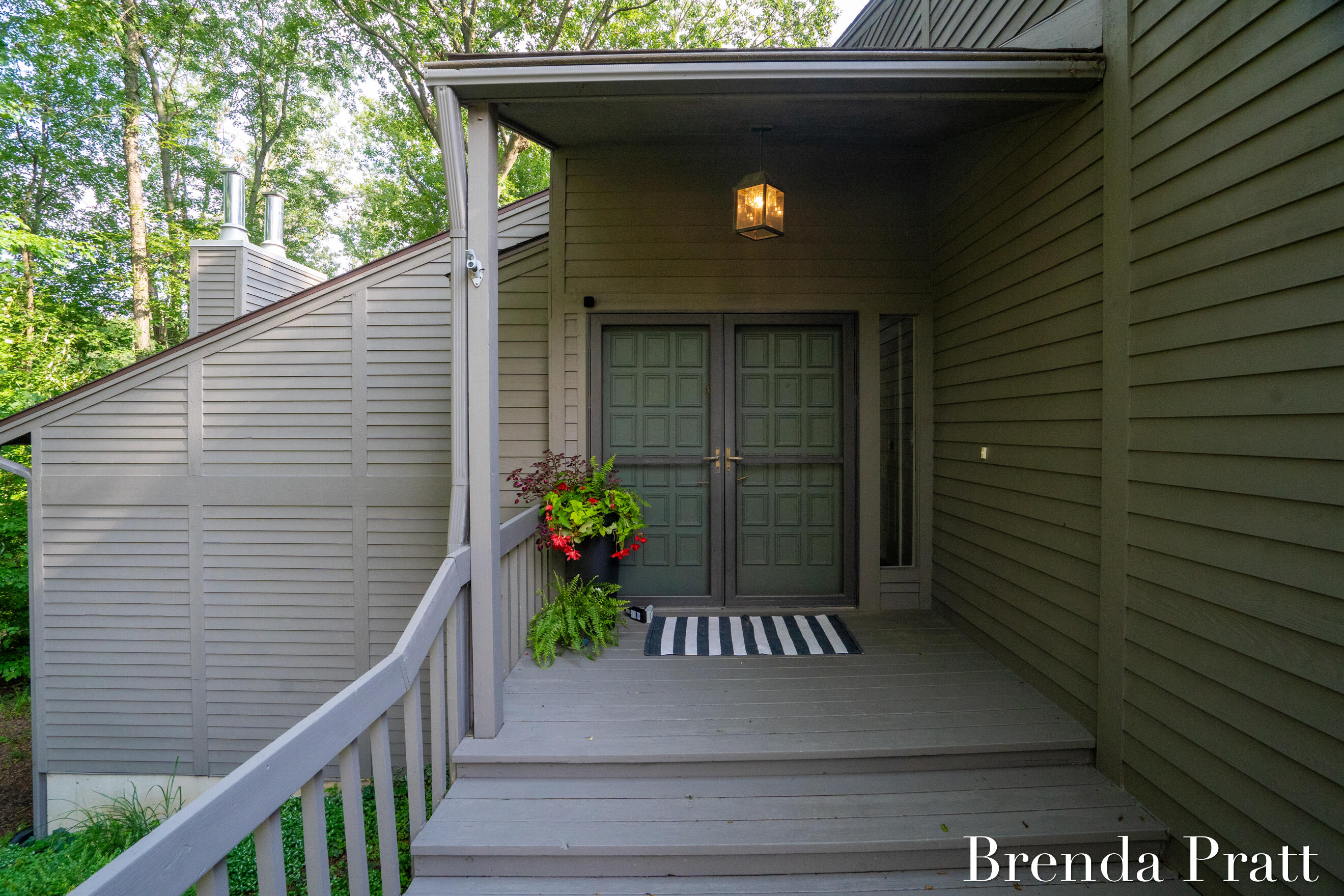 3510 Eastview Drive NE