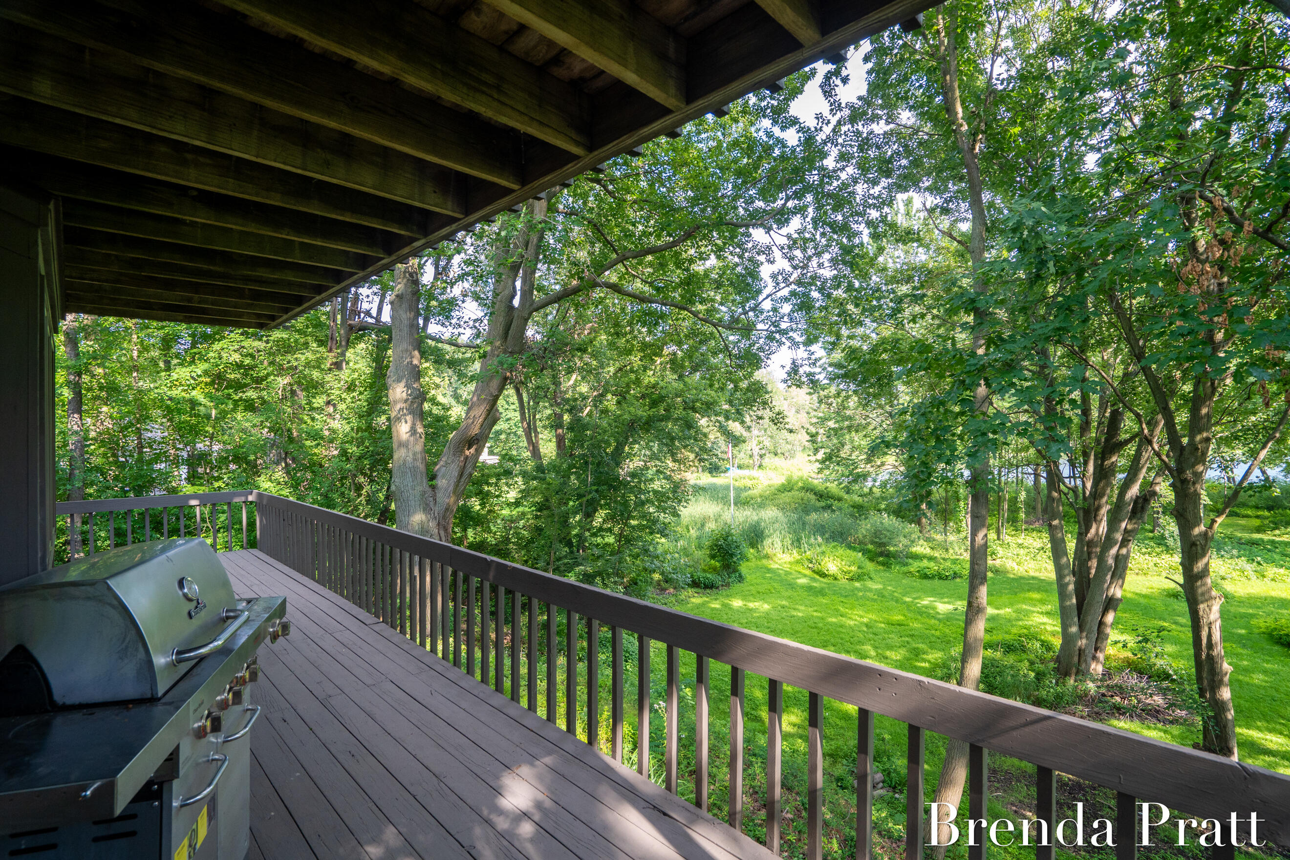 3510 Eastview Drive NE