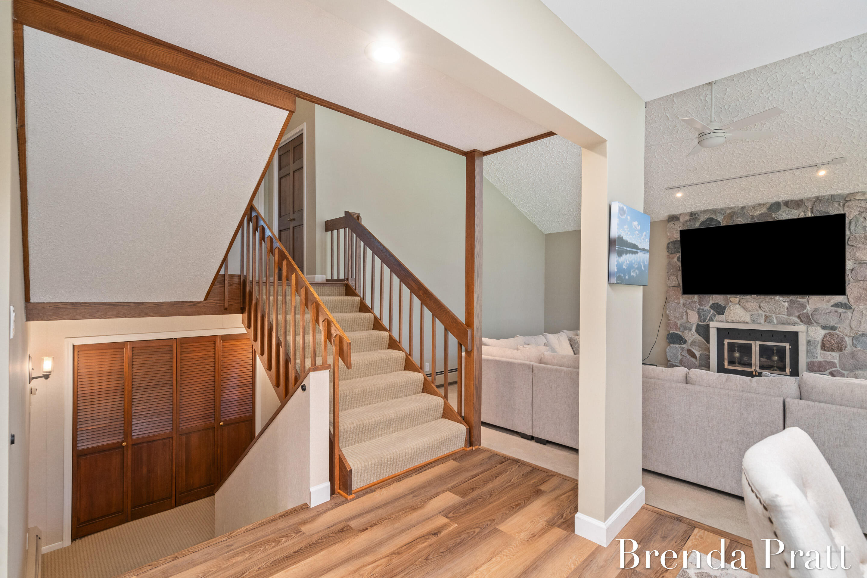 3510 Eastview Drive NE