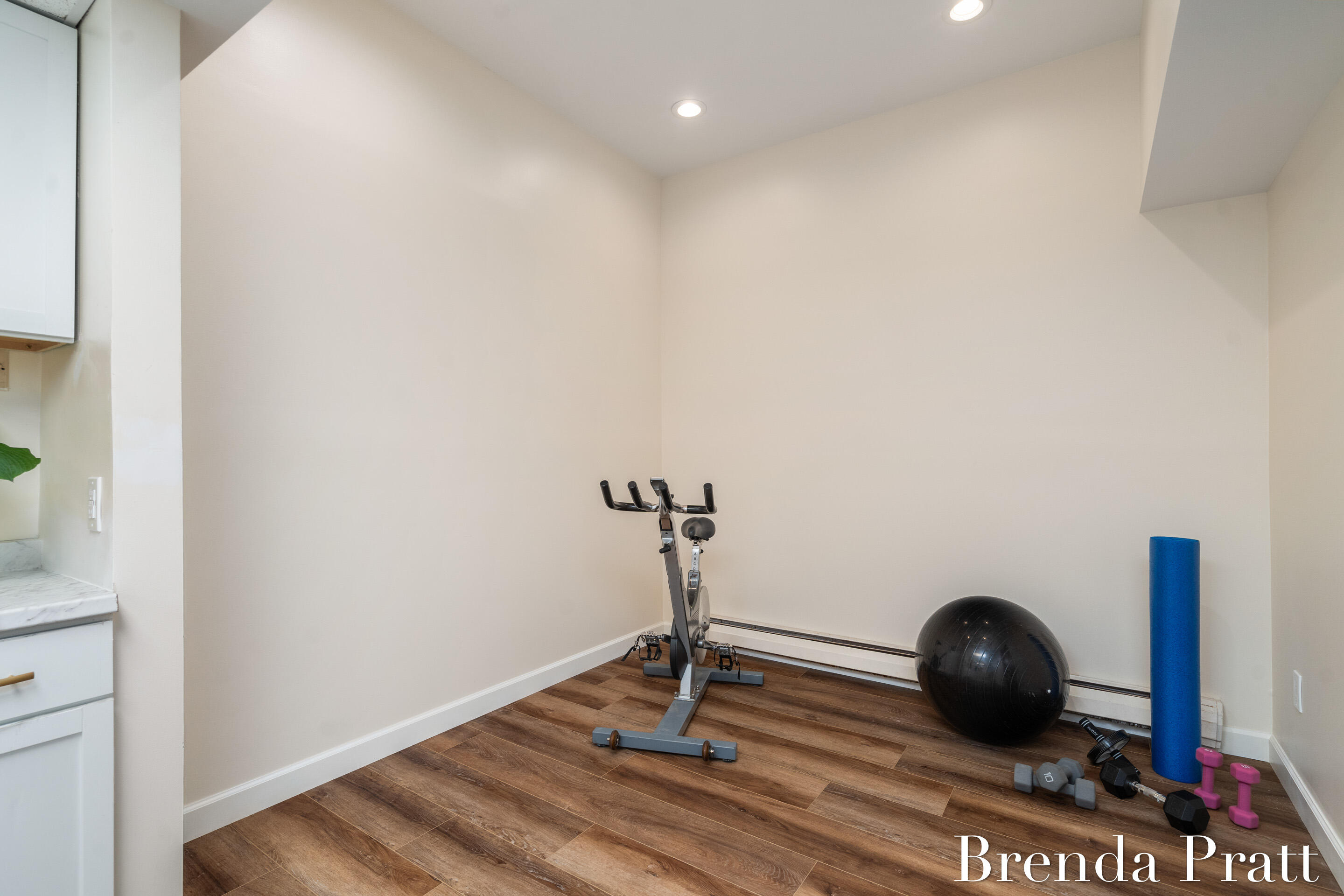 3510 Eastview Drive NE