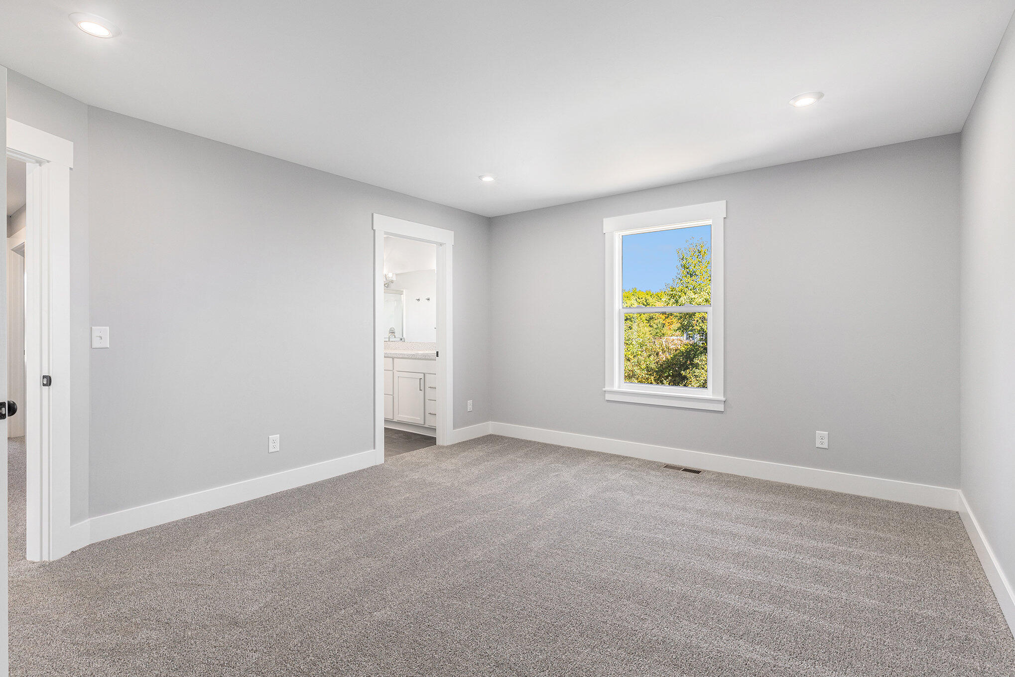 2963 Norway Pine Drive SE