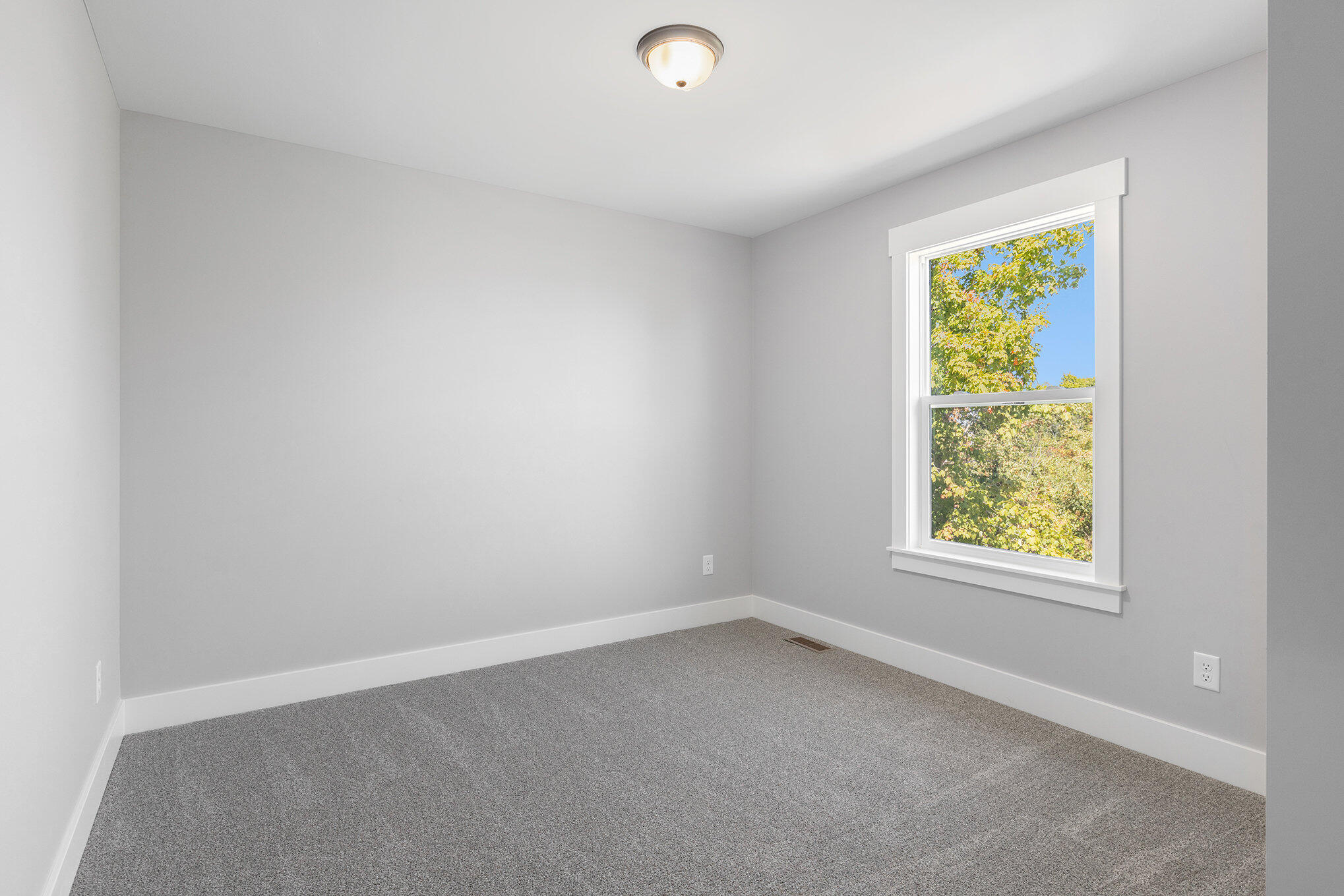 2963 Norway Pine Drive SE