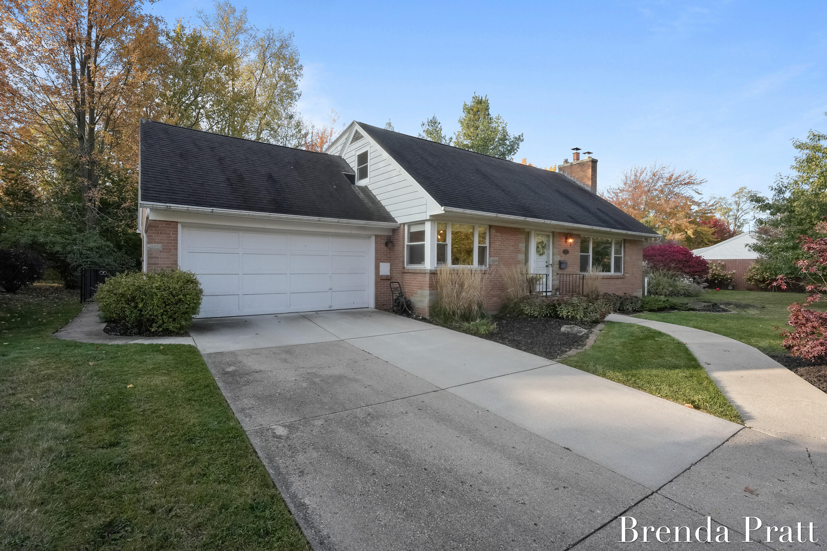 2926 Oakwood Drive SE