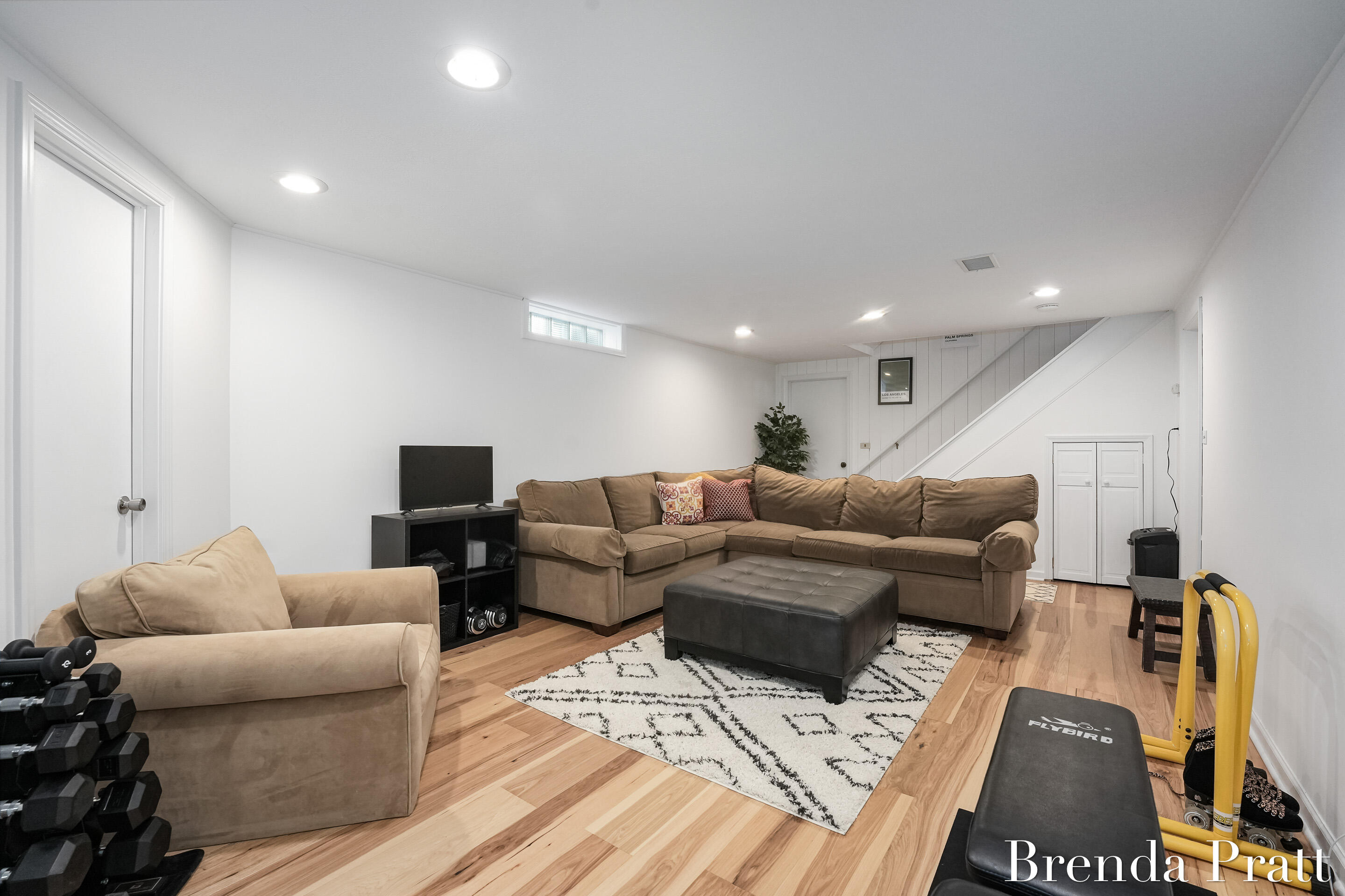 2926 Oakwood Drive SE