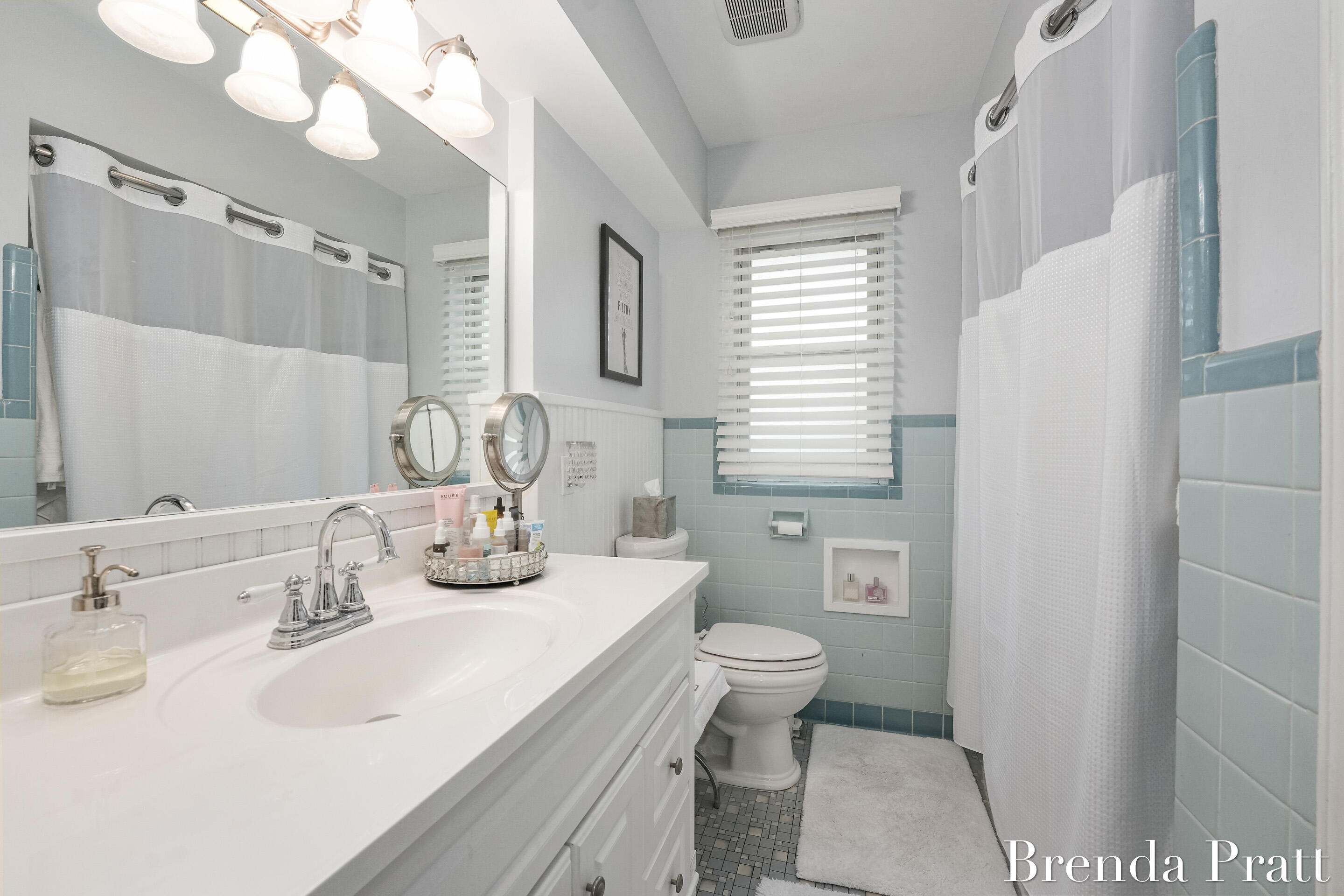 2926 Oakwood Drive SE