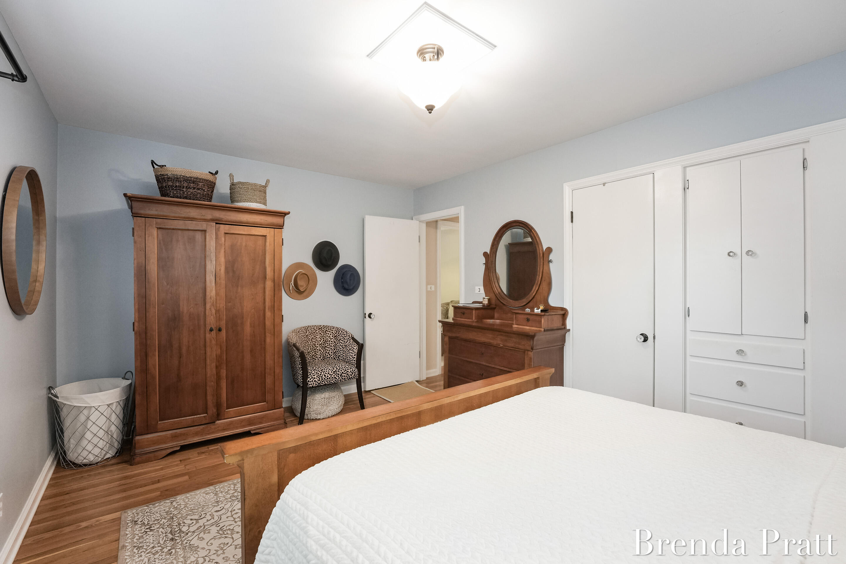 2926 Oakwood Drive SE