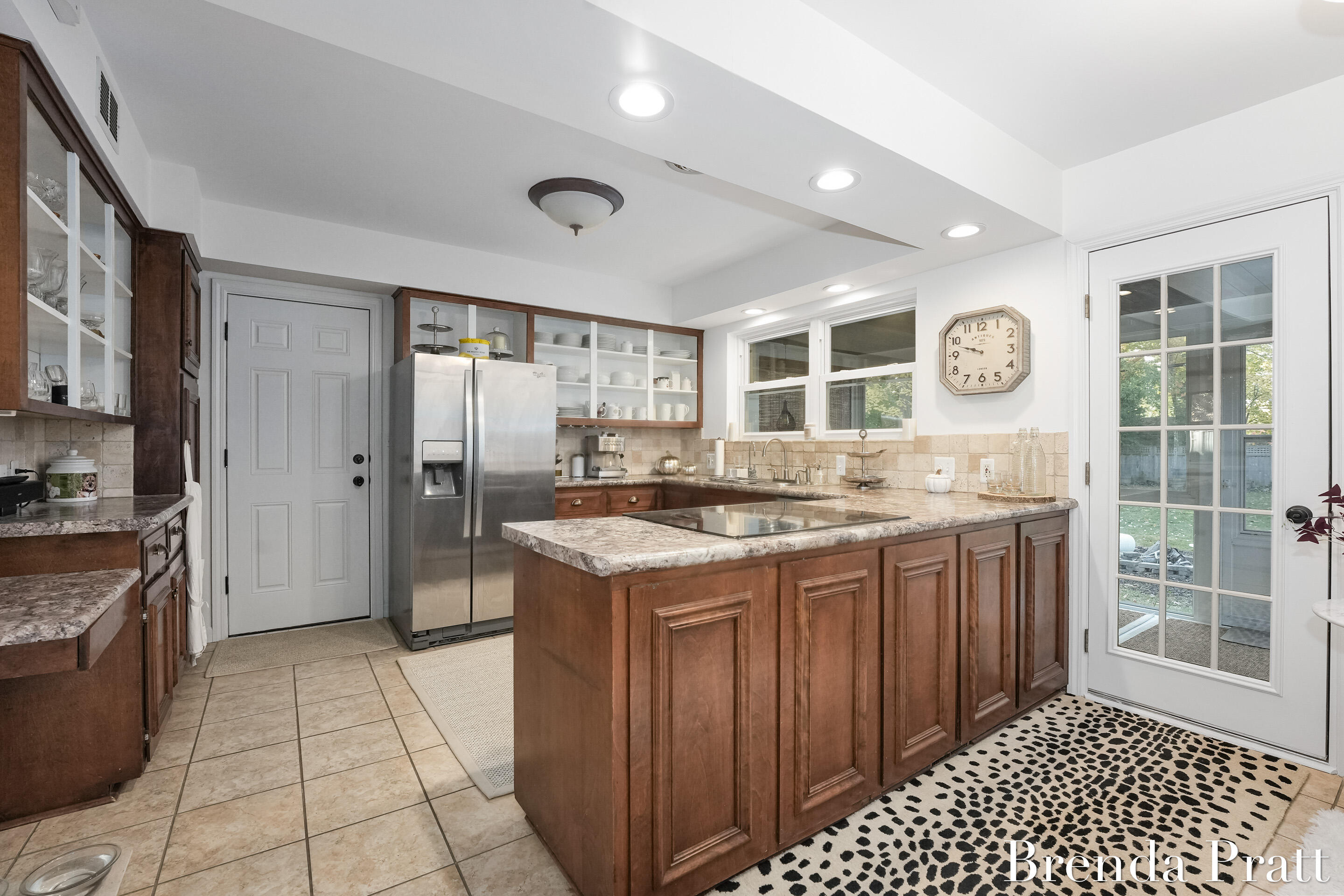 2926 Oakwood Drive SE