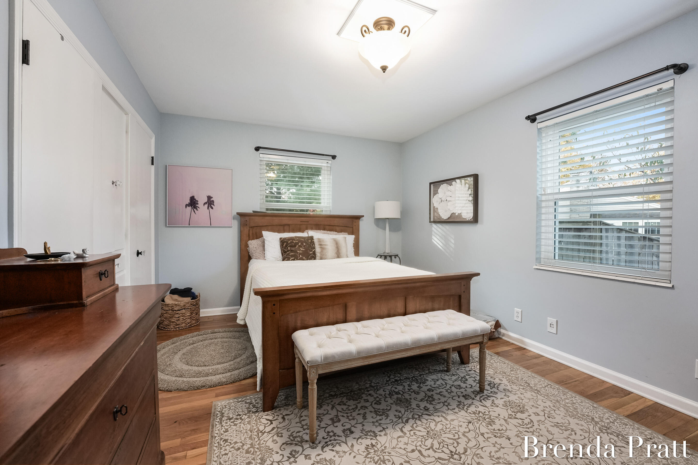 2926 Oakwood Drive SE