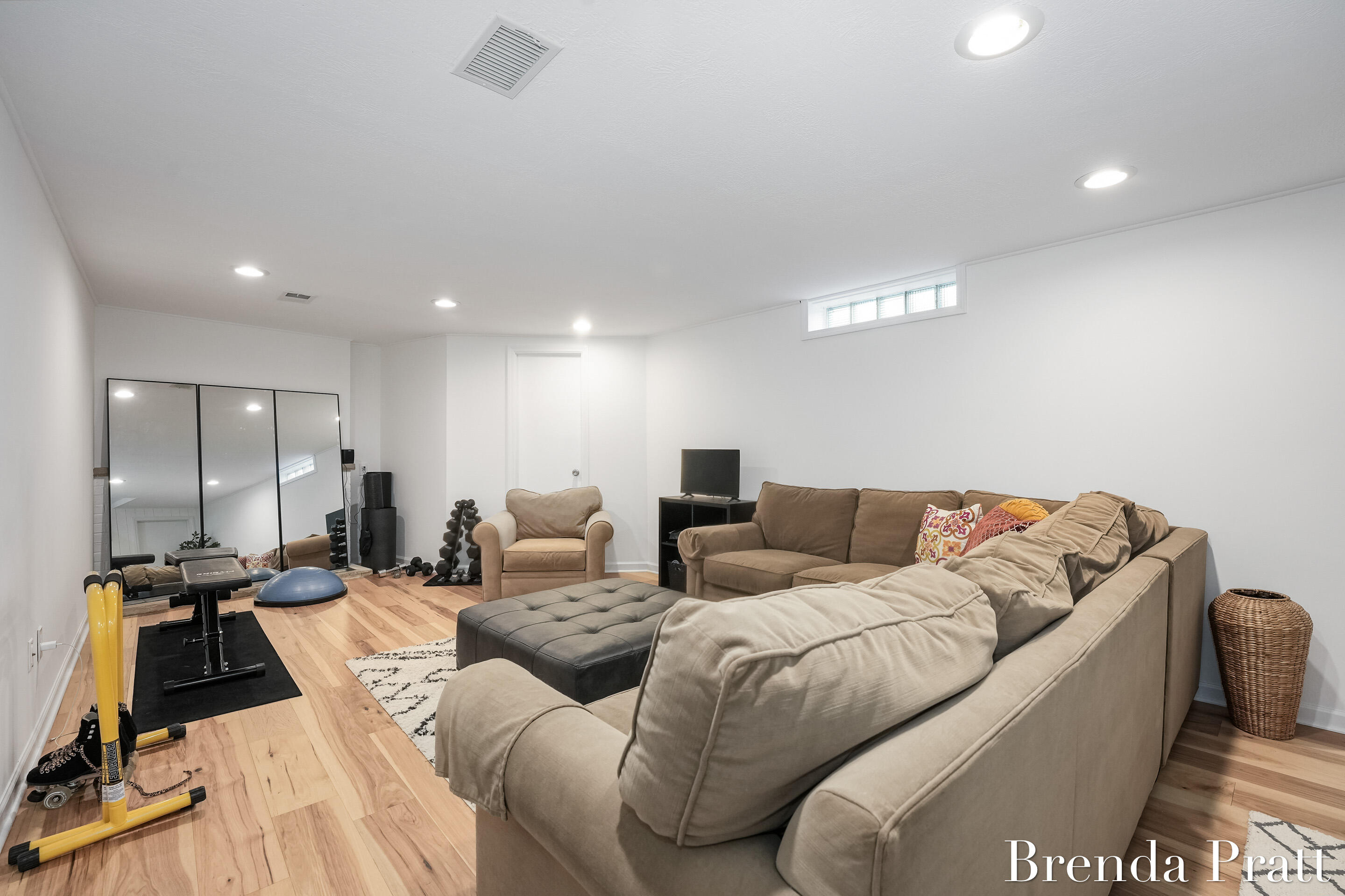 2926 Oakwood Drive SE