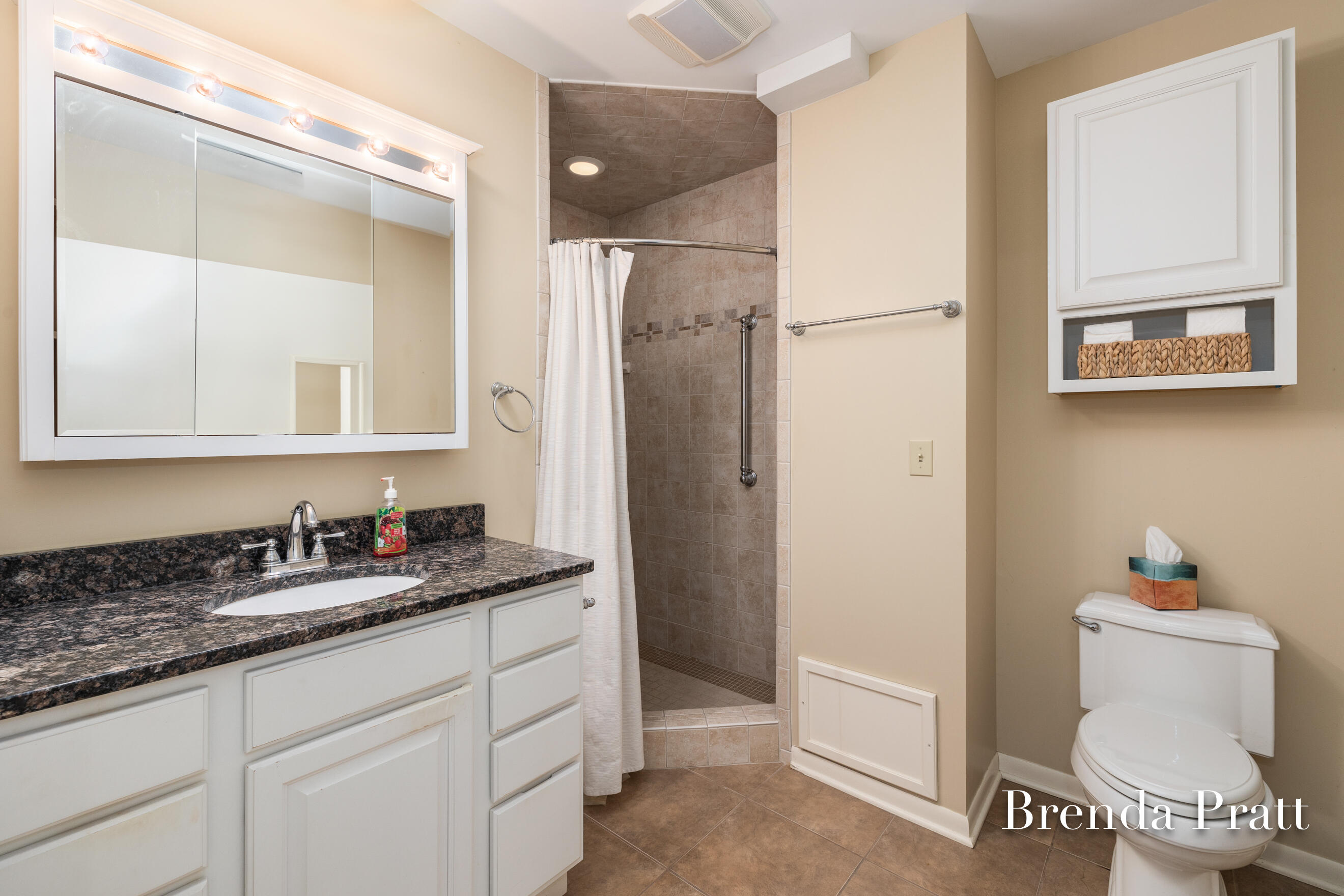 2311 Wealthy Street SE 7