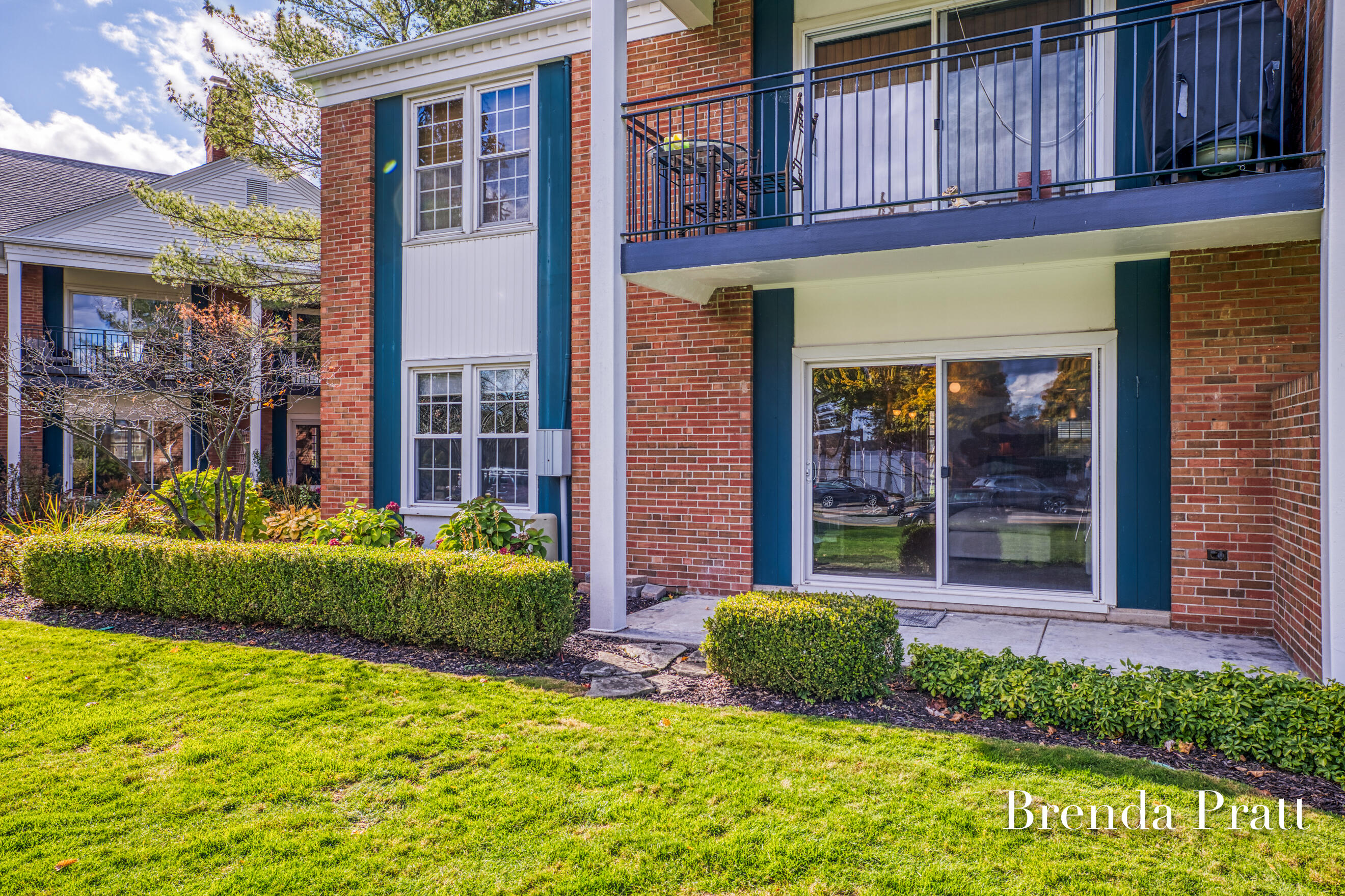 2311 Wealthy Street SE 7