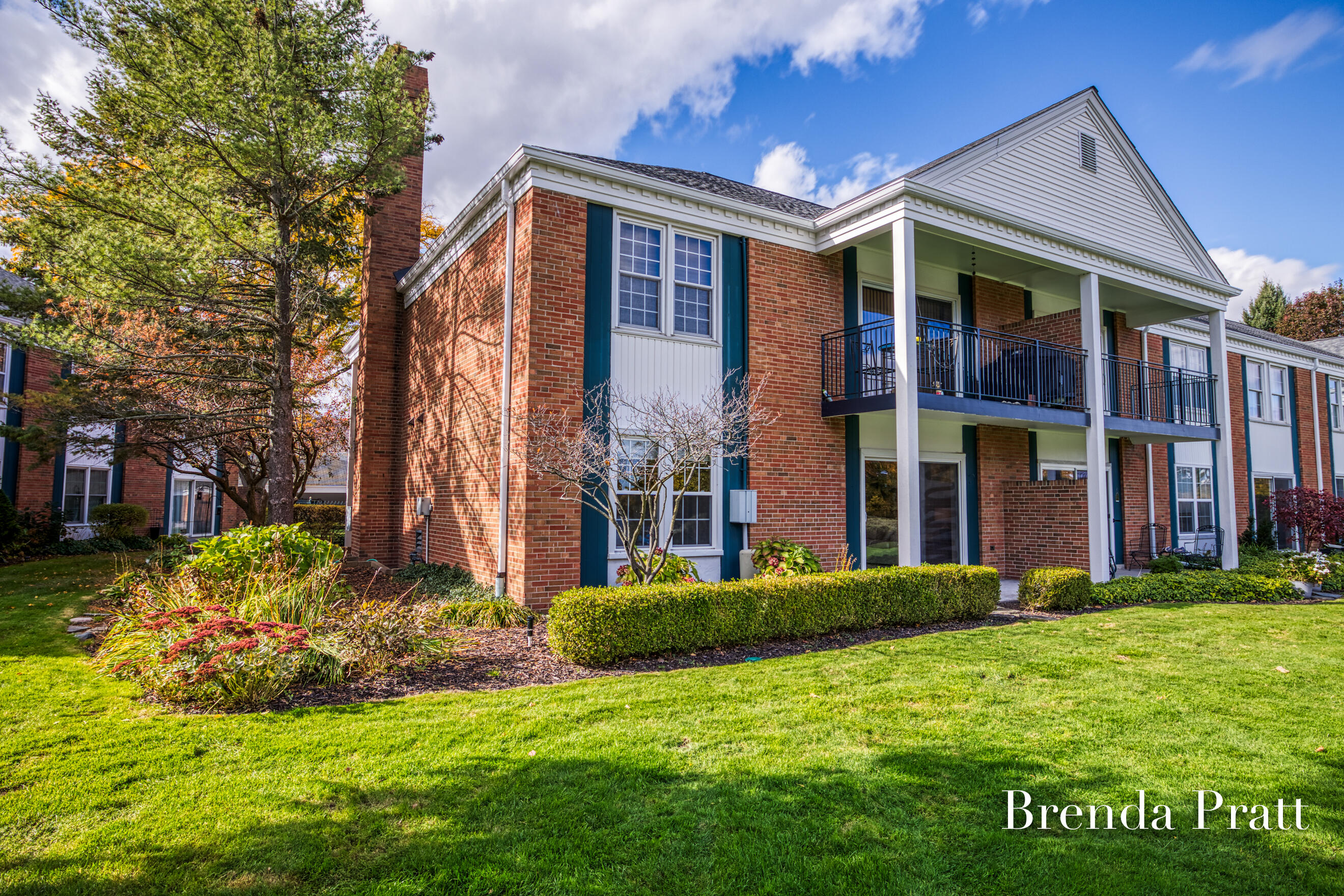 2311 Wealthy Street SE 7