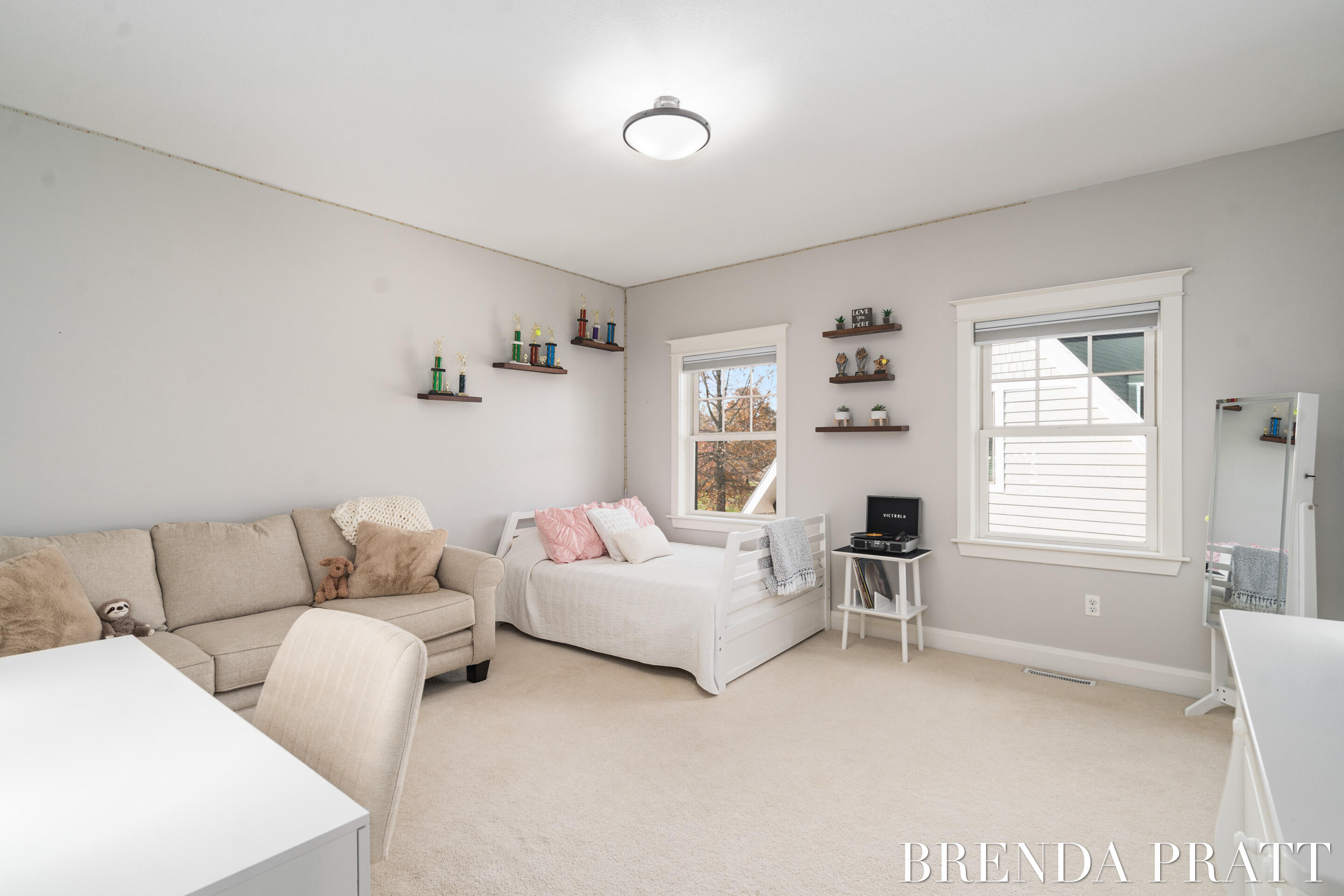 4301 Saddleback Court NE