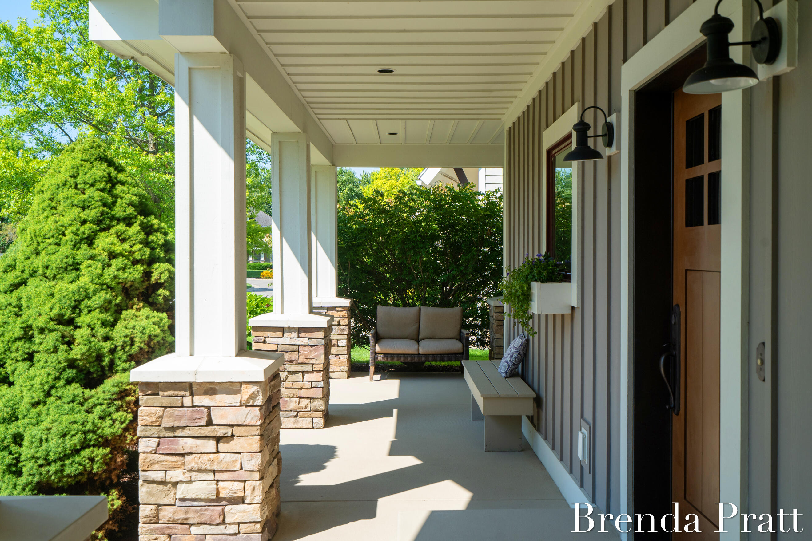 4301 Saddleback Court NE