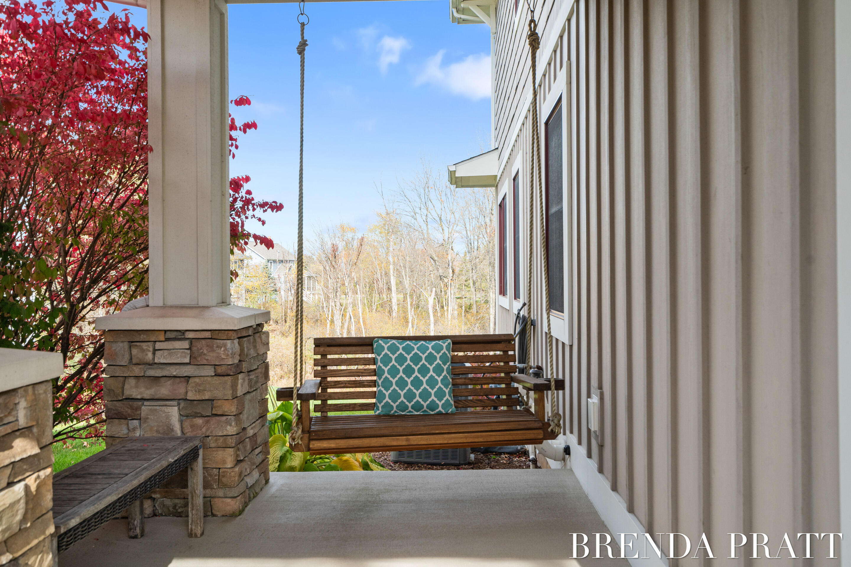 4301 Saddleback Court NE