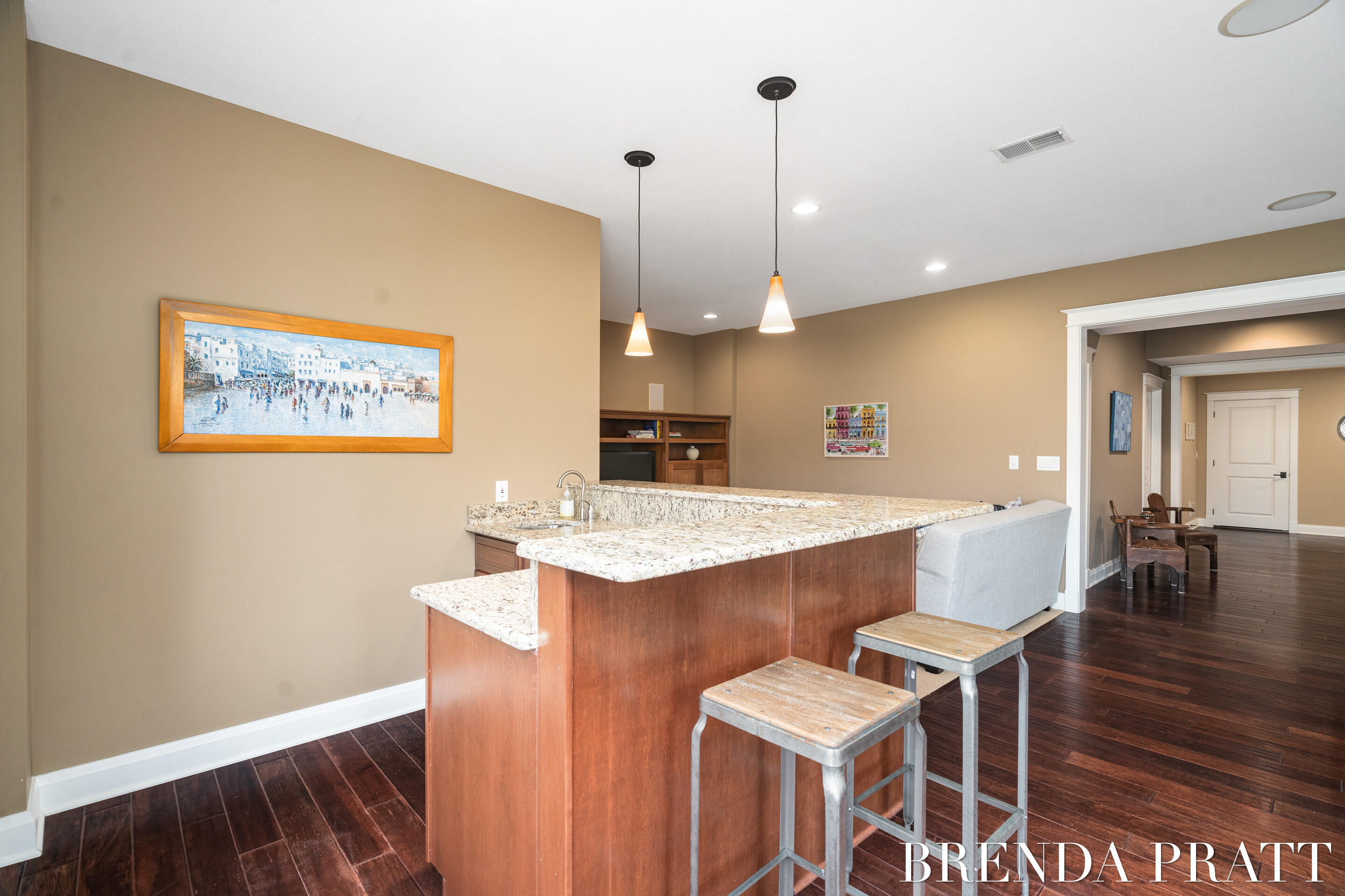 4301 Saddleback Court NE