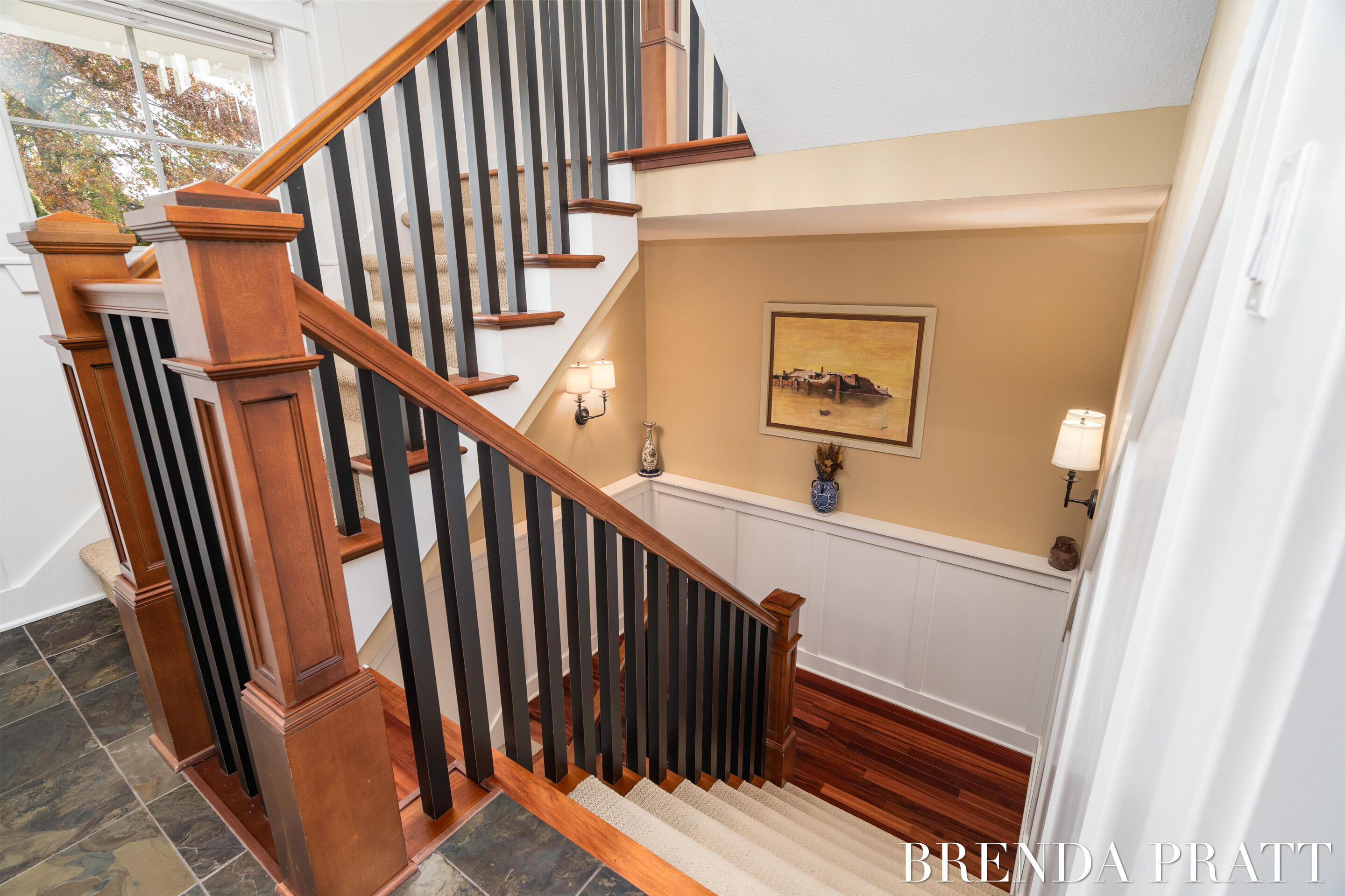 4301 Saddleback Court NE