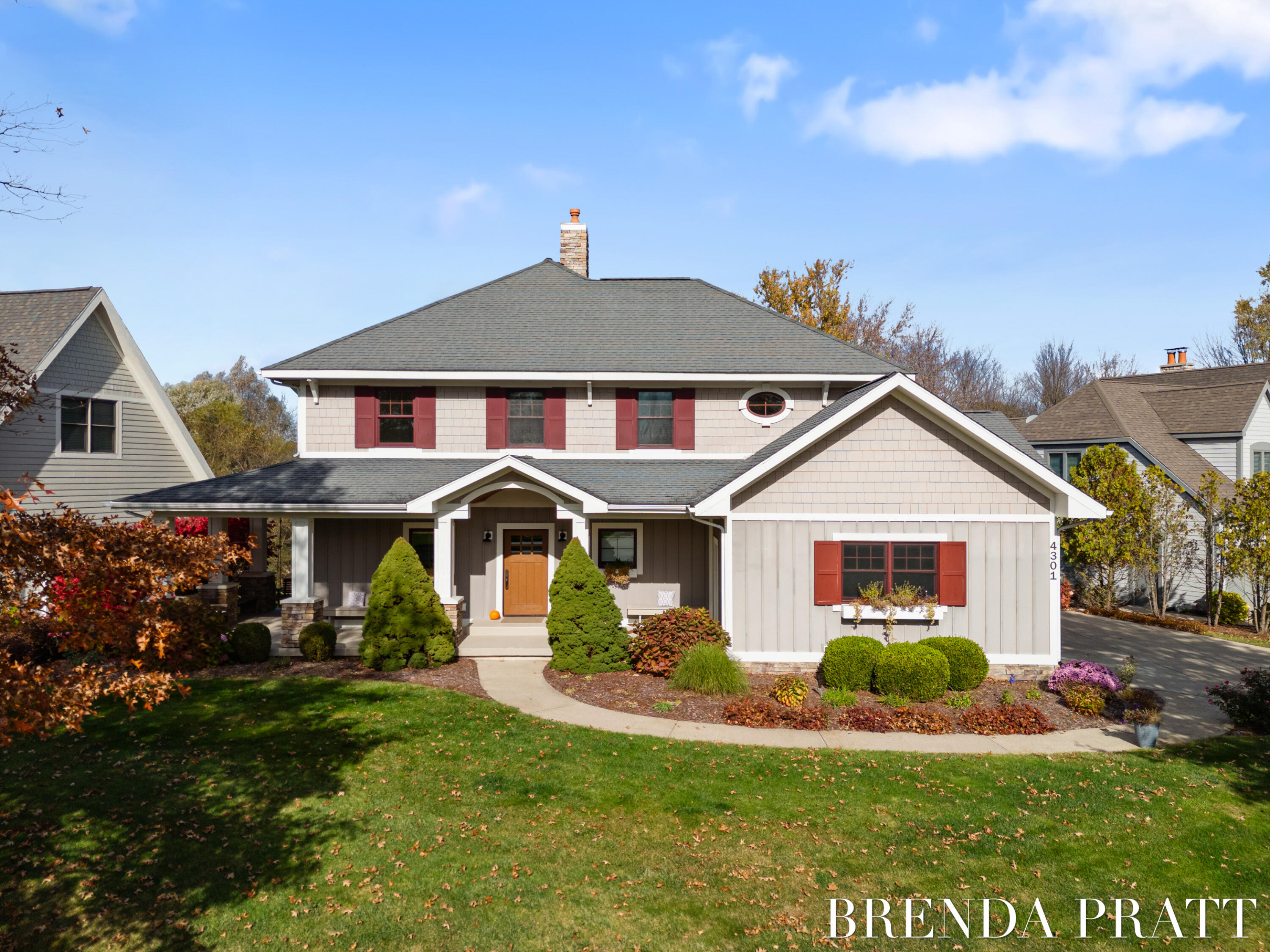 4301 Saddleback Court NE