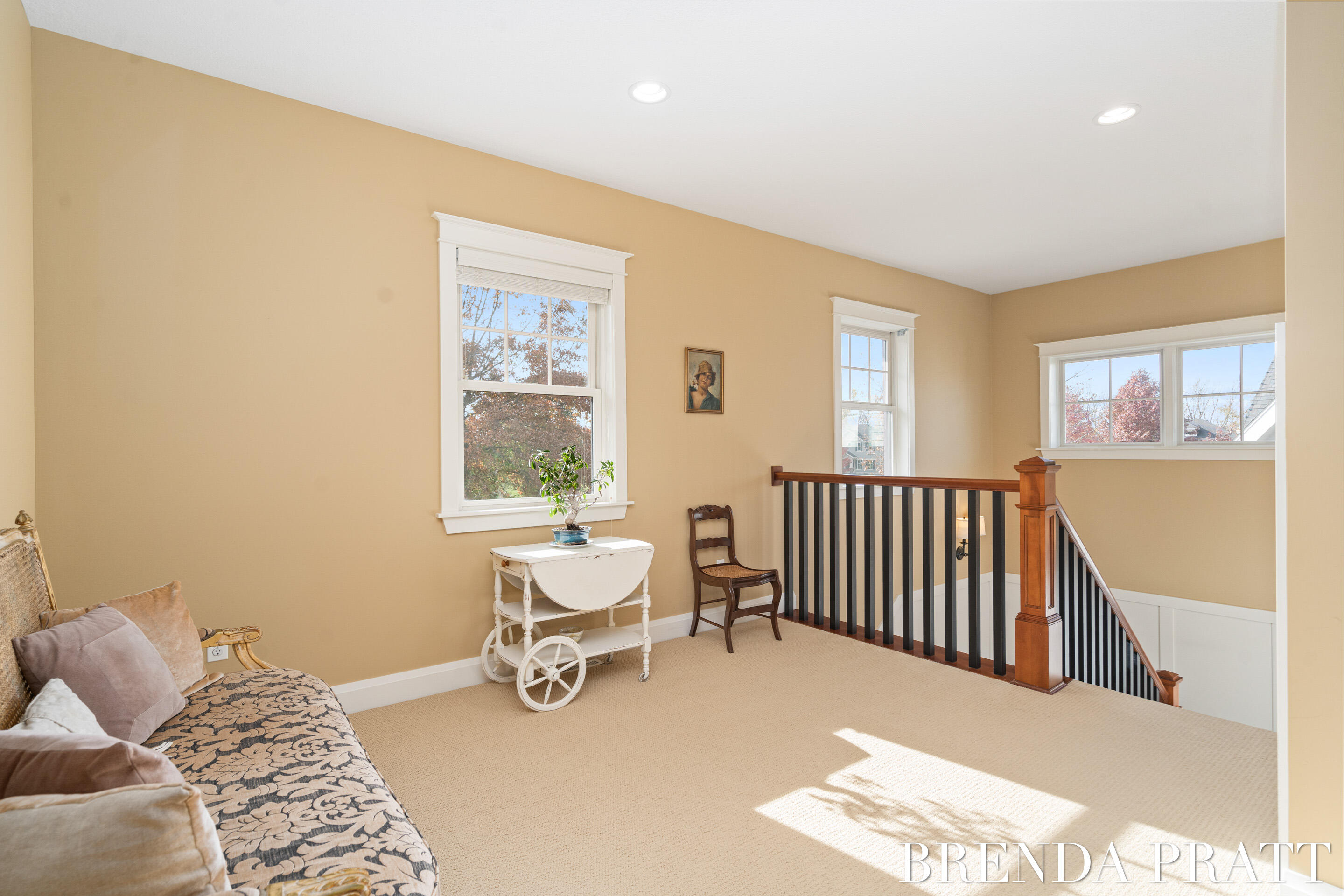 4301 Saddleback Court NE