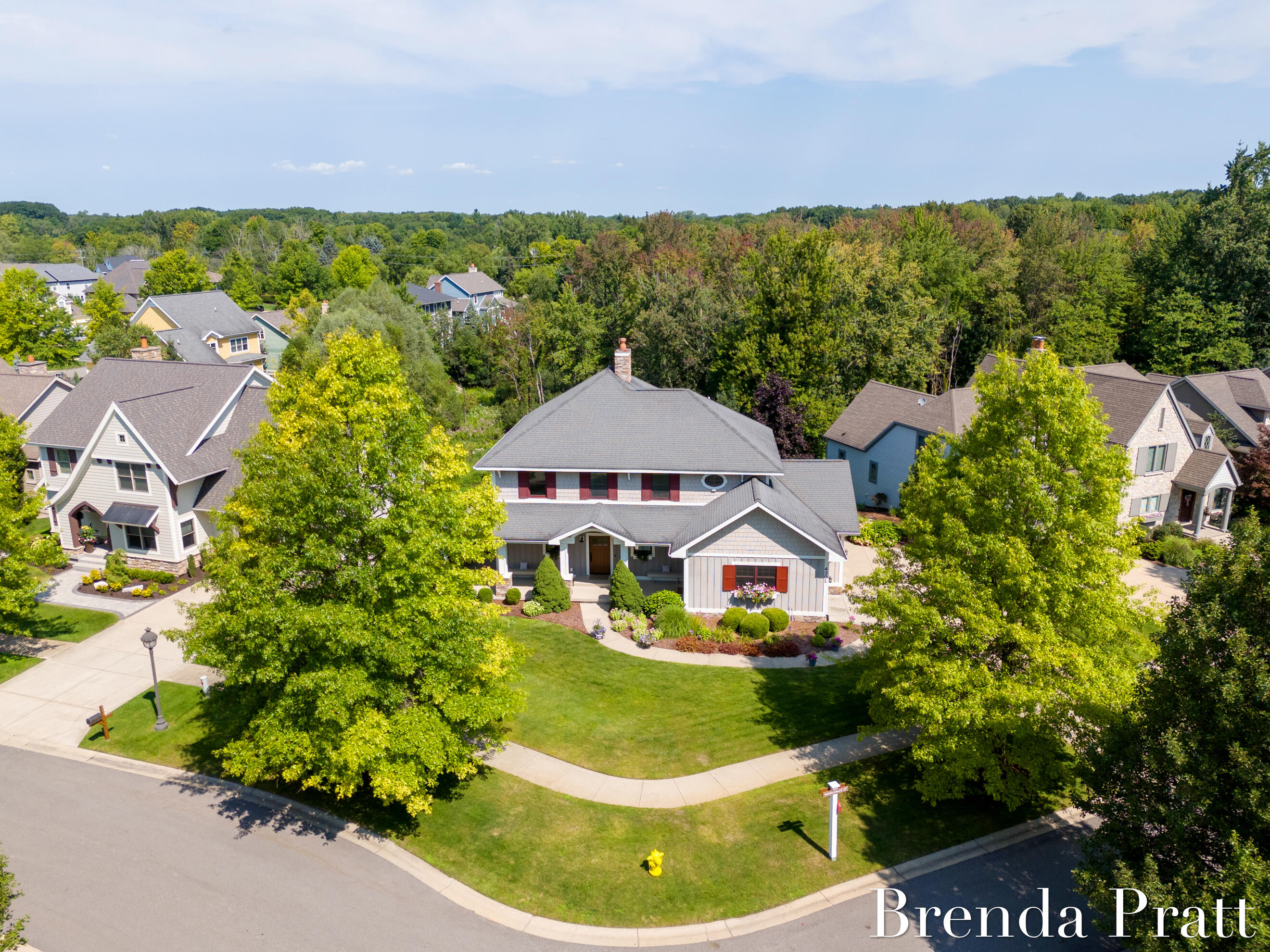 4301 Saddleback Court NE