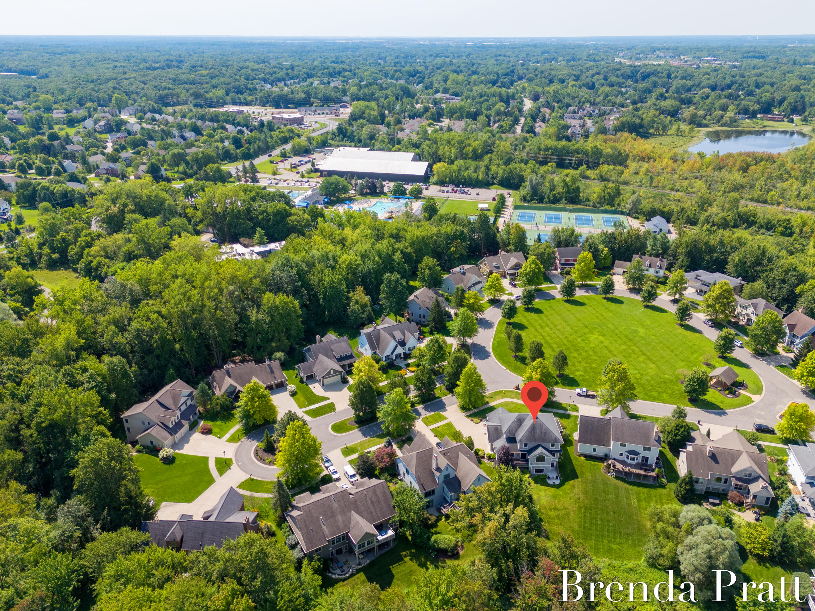 4301 Saddleback Court NE