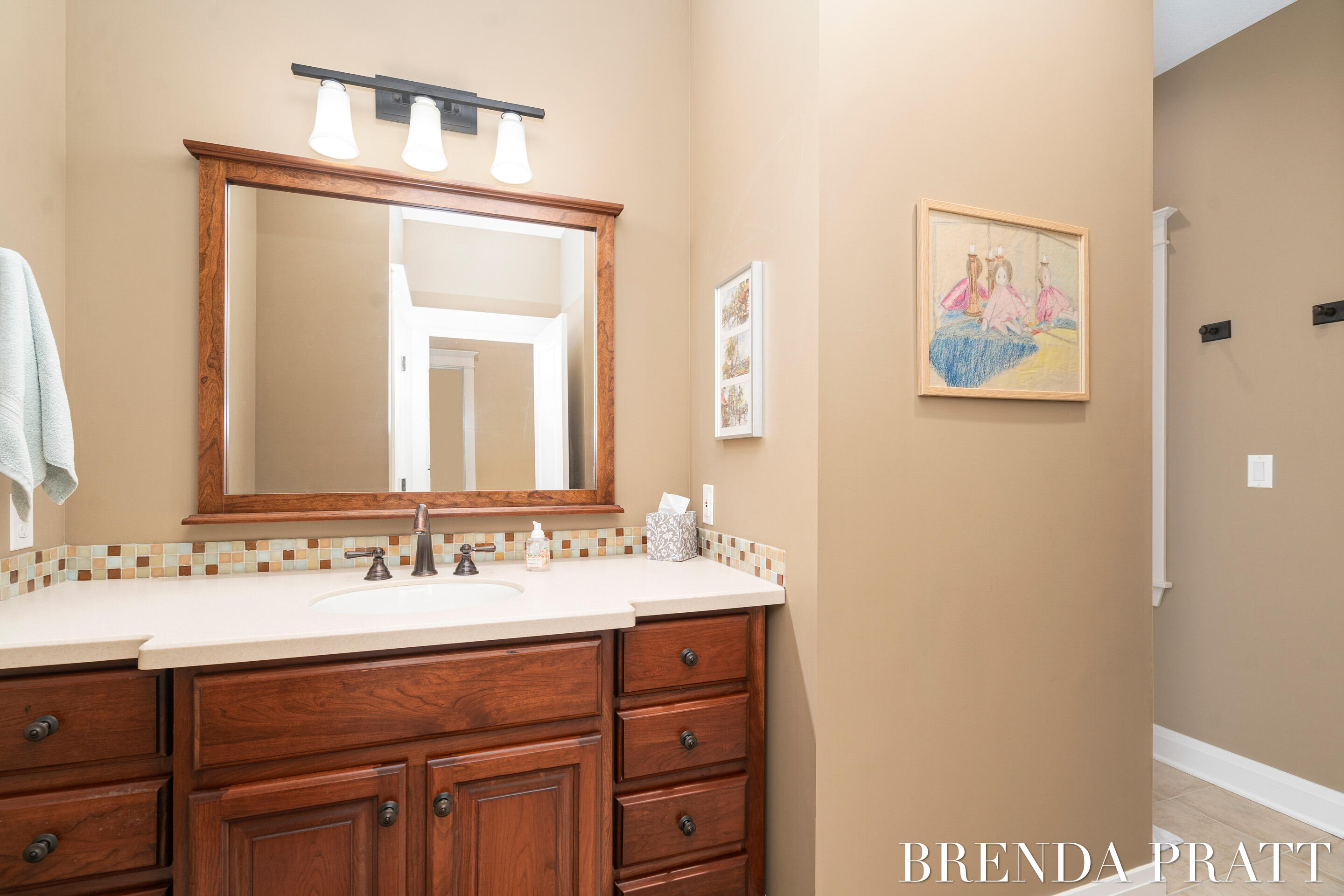 4301 Saddleback Court NE