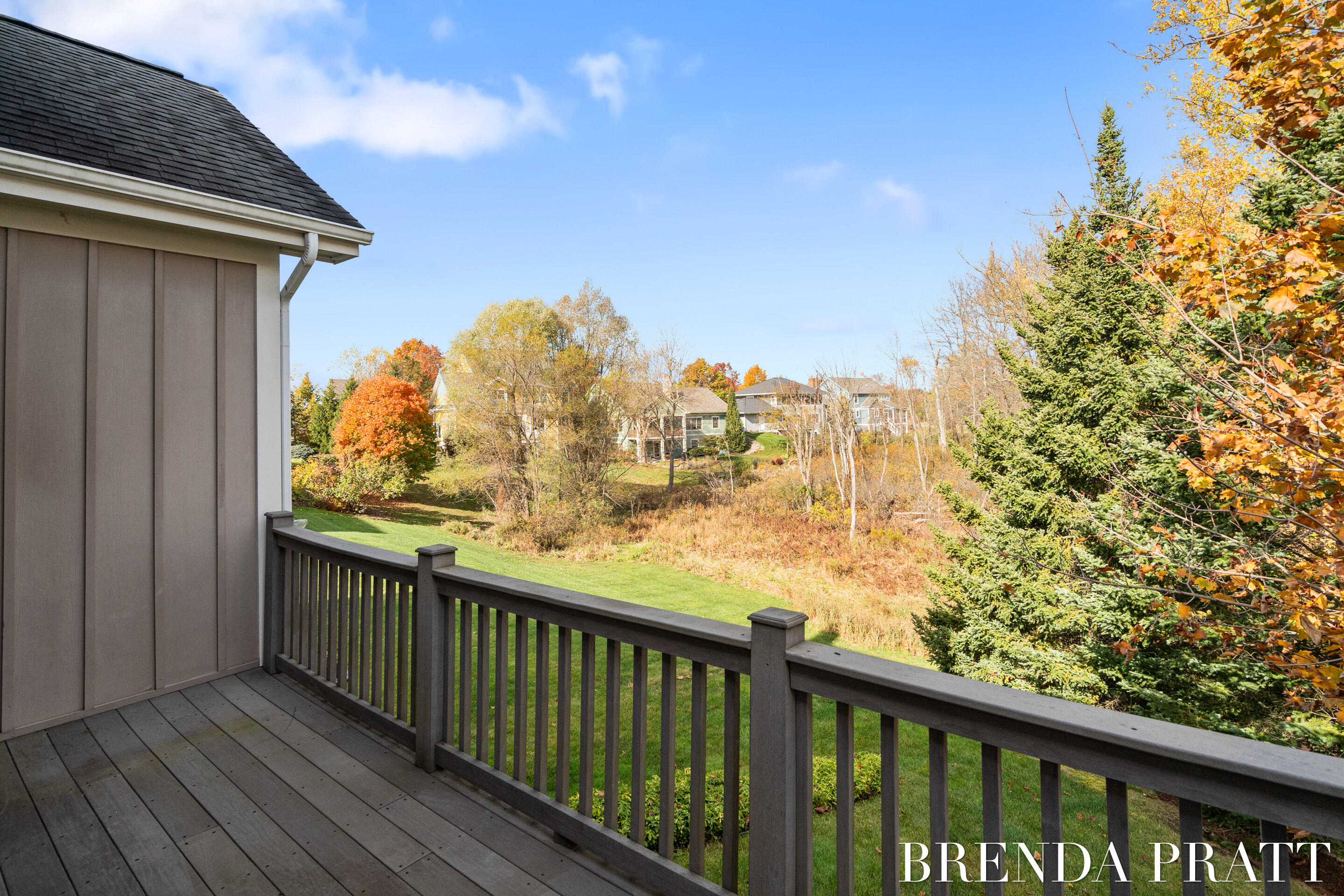 4301 Saddleback Court NE