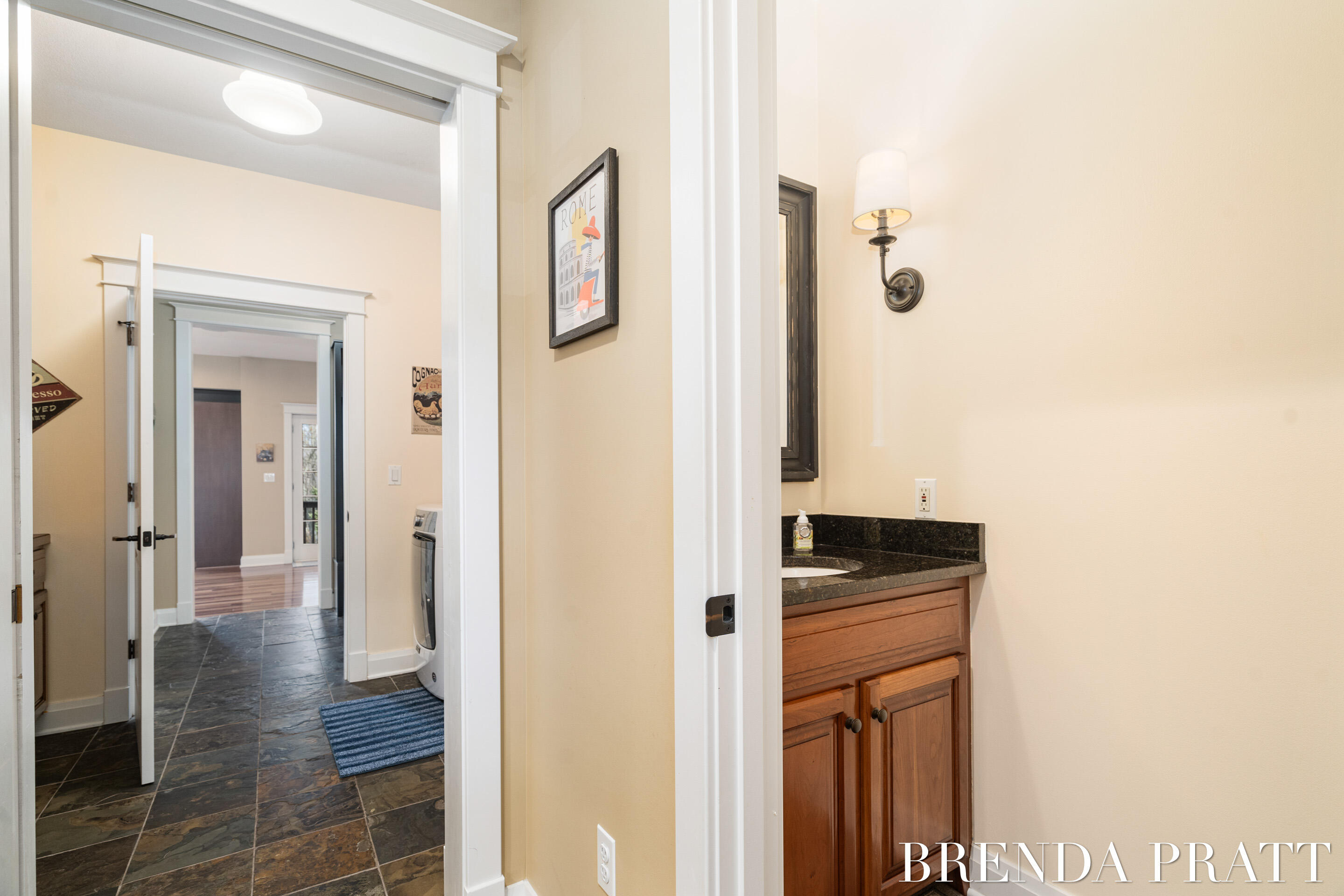 4301 Saddleback Court NE