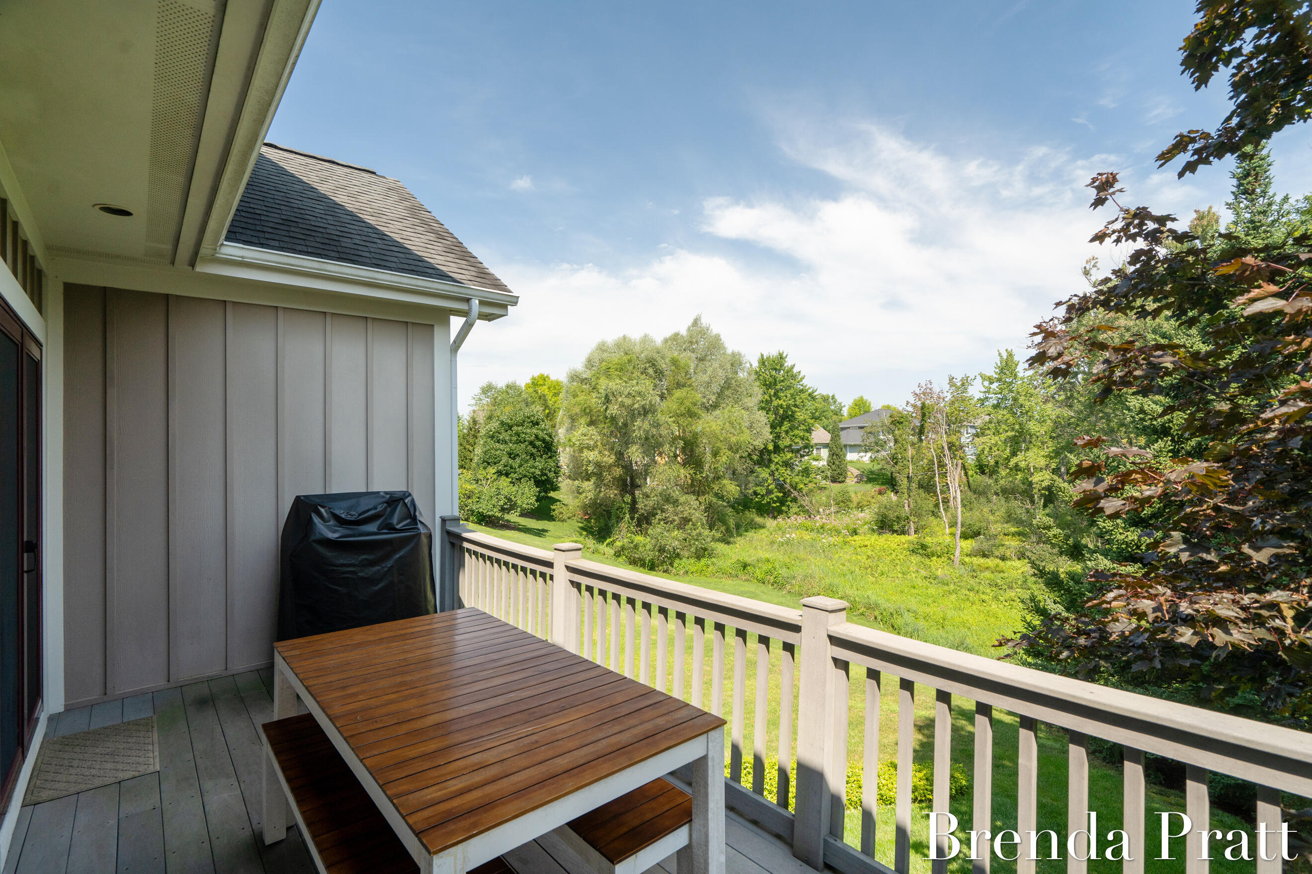 4301 Saddleback Court NE