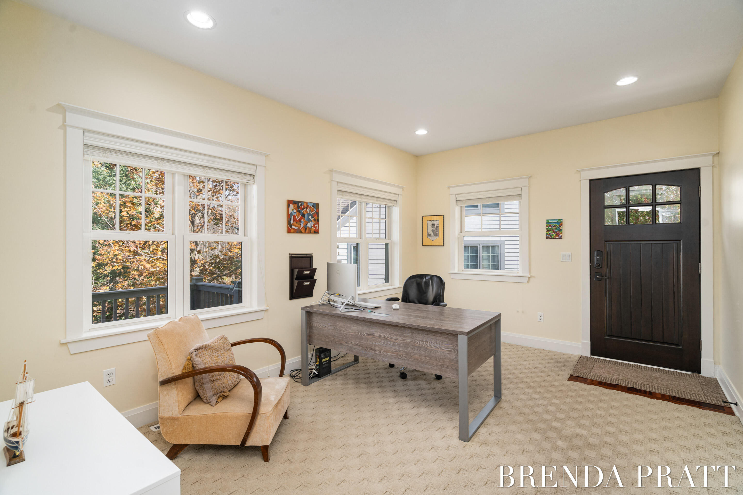 4301 Saddleback Court NE