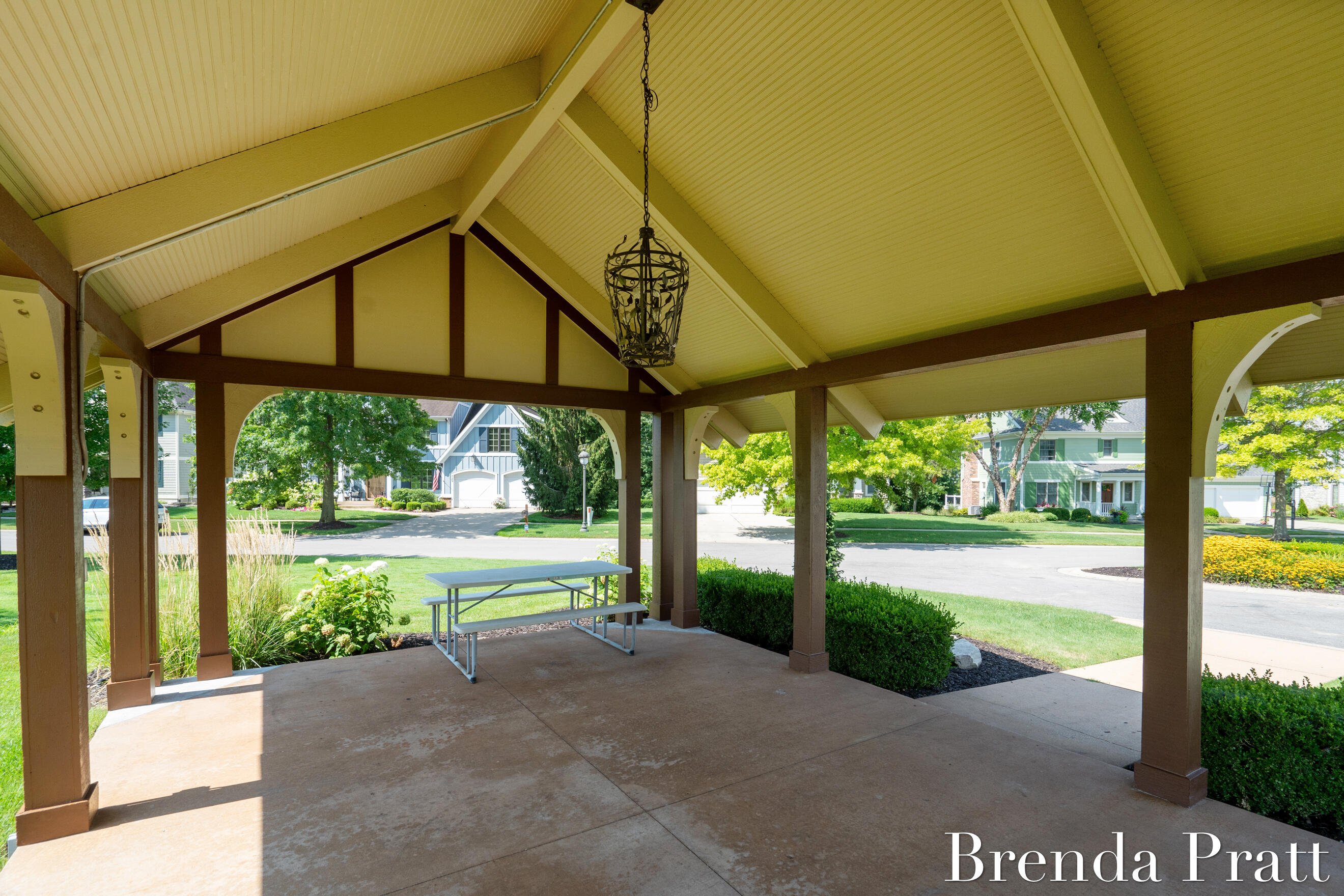 4301 Saddleback Court NE