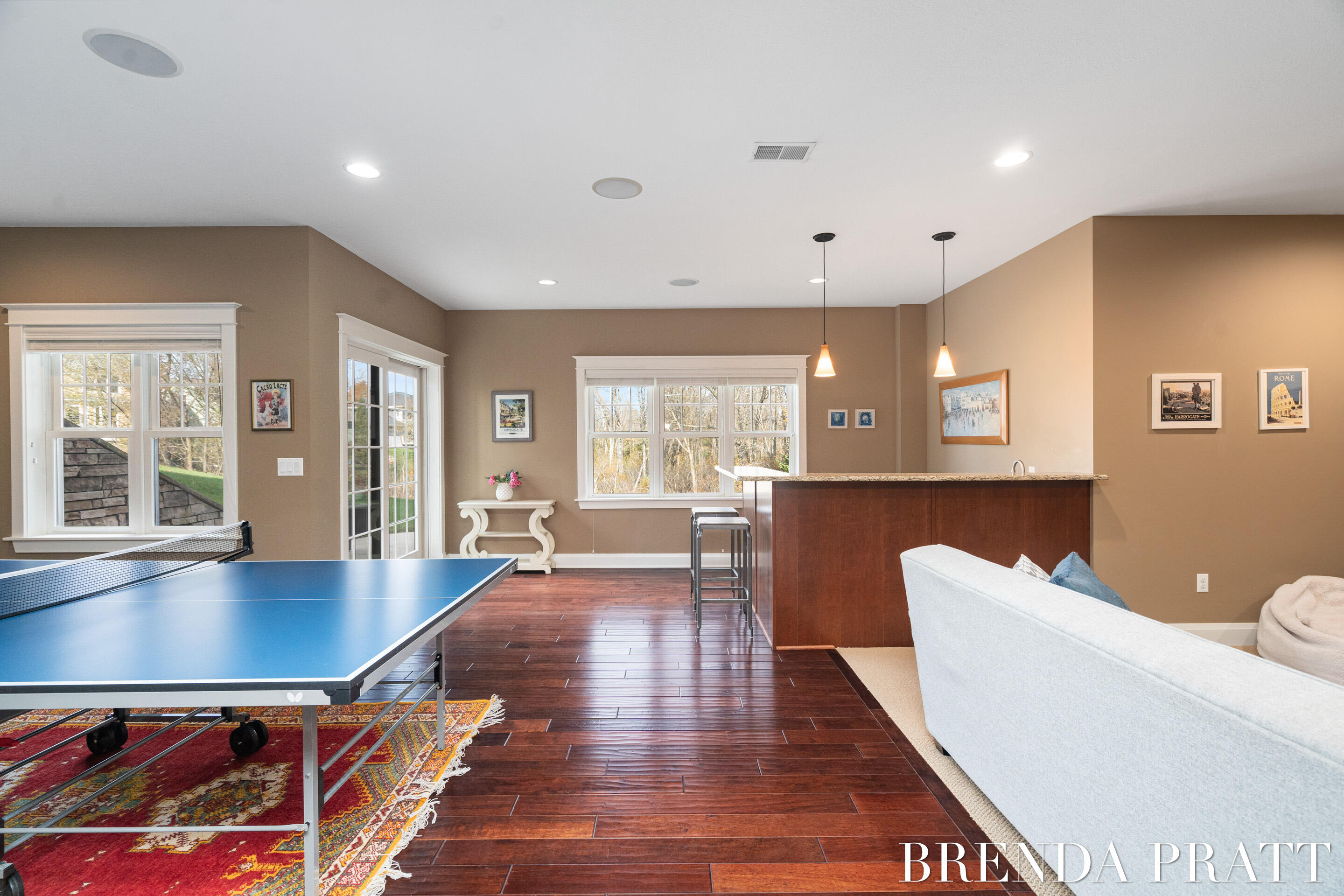 4301 Saddleback Court NE