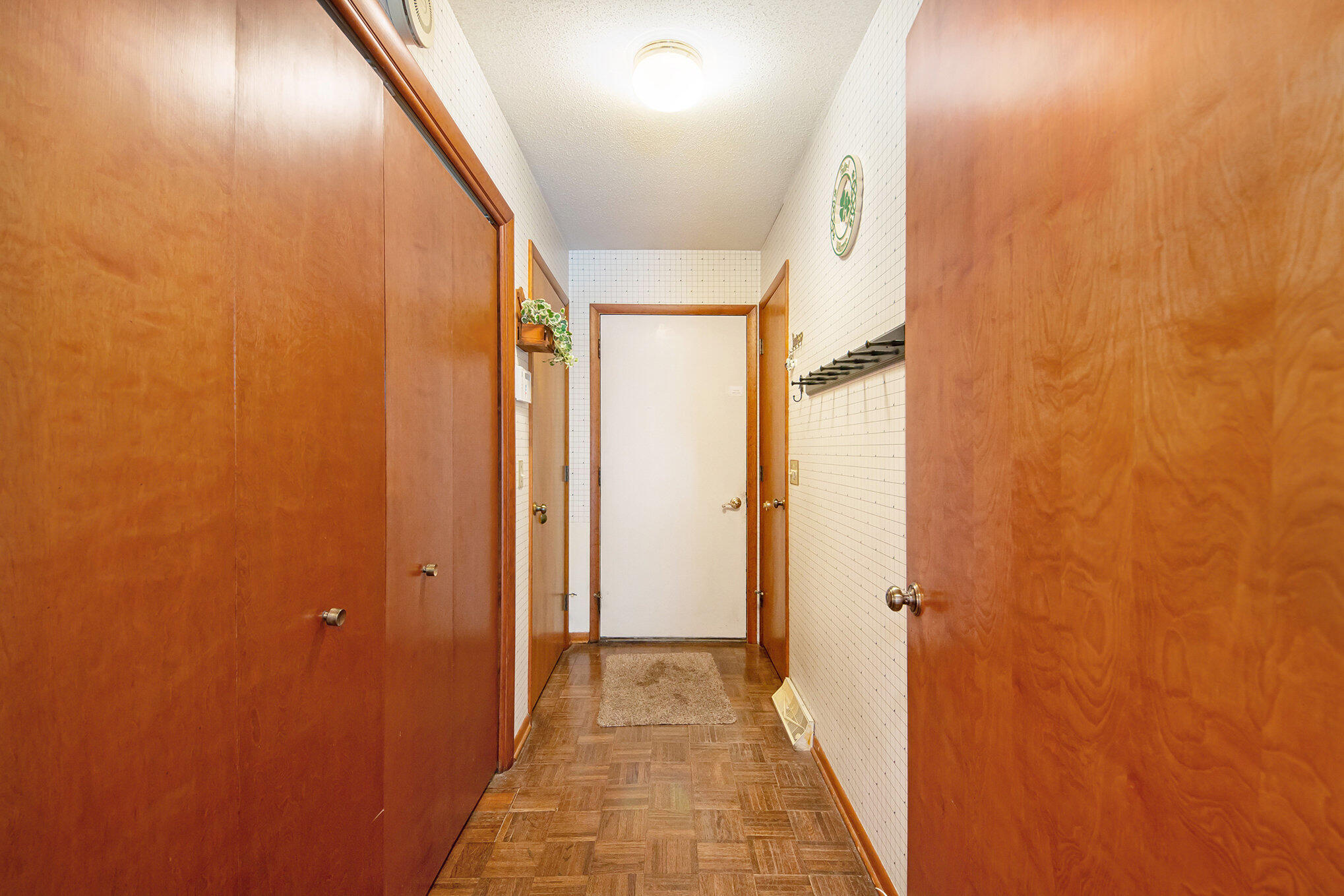 39 Worcester Drive NE