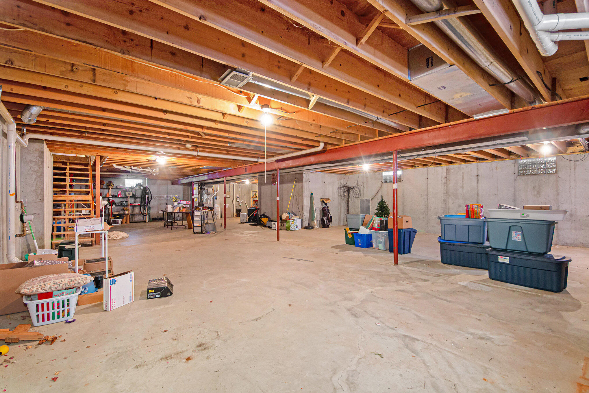 39 Worcester Drive NE