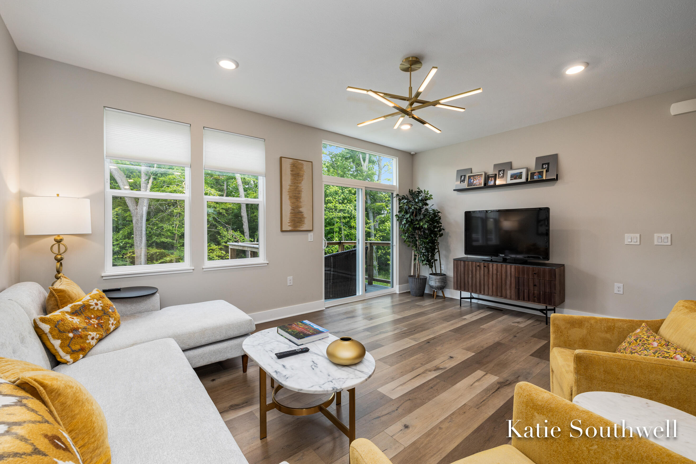 2349 Watertown Way