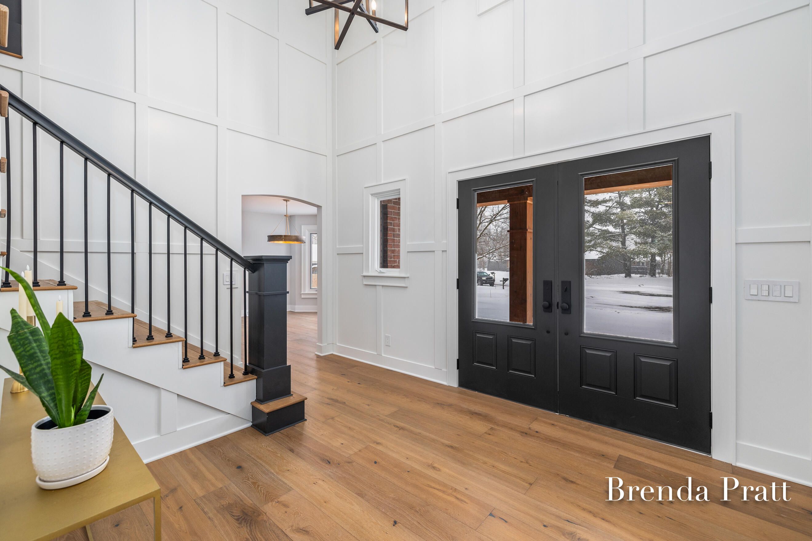 305 Arlington Drive SE