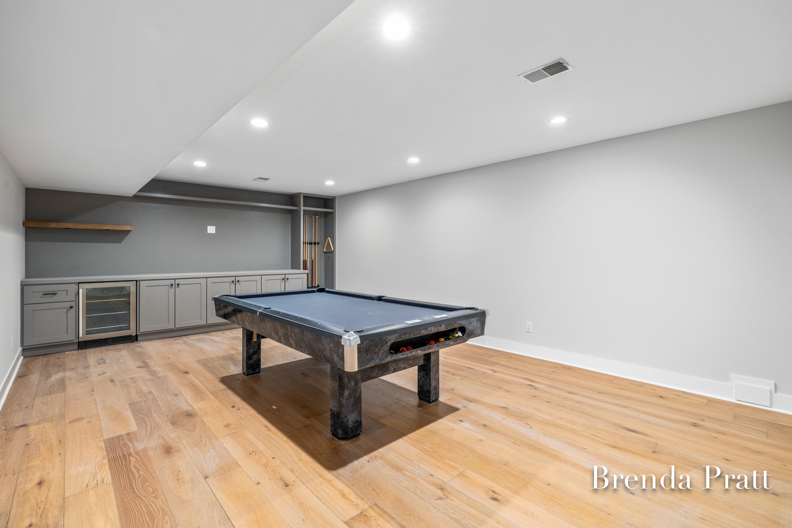 305 Arlington Drive SE