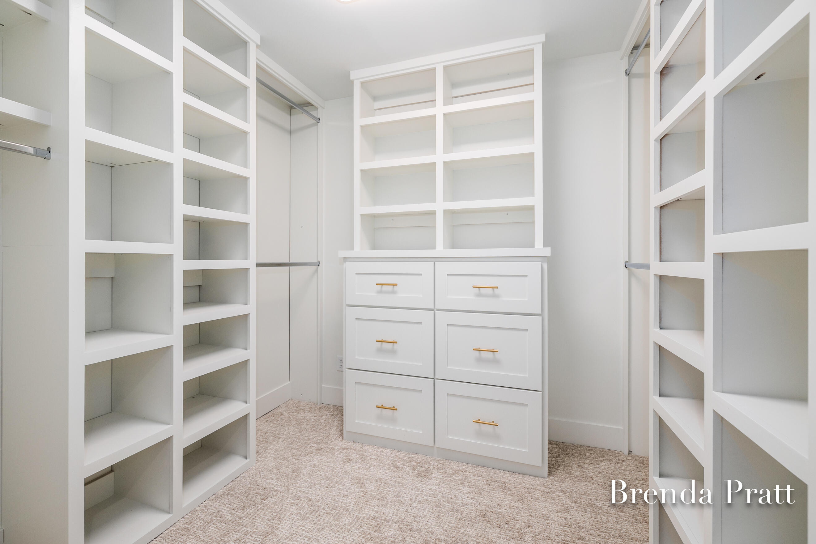 305 Arlington Drive SE