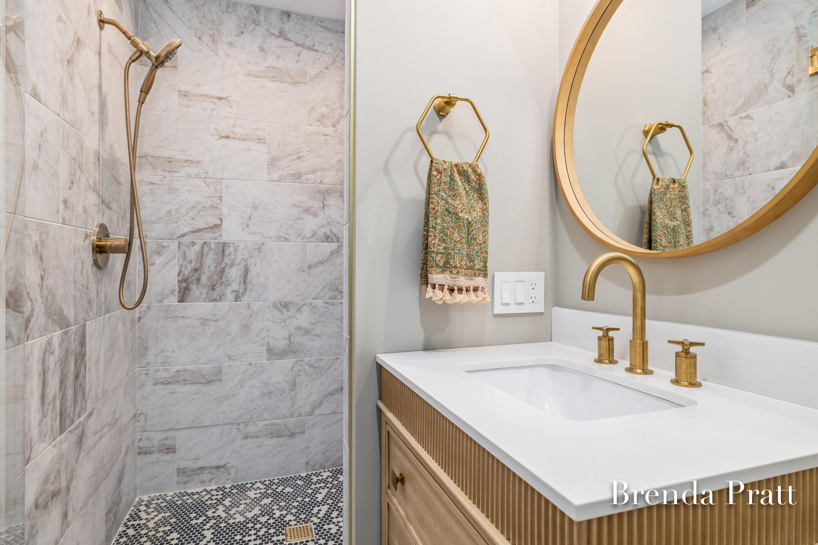 305 Arlington Drive SE